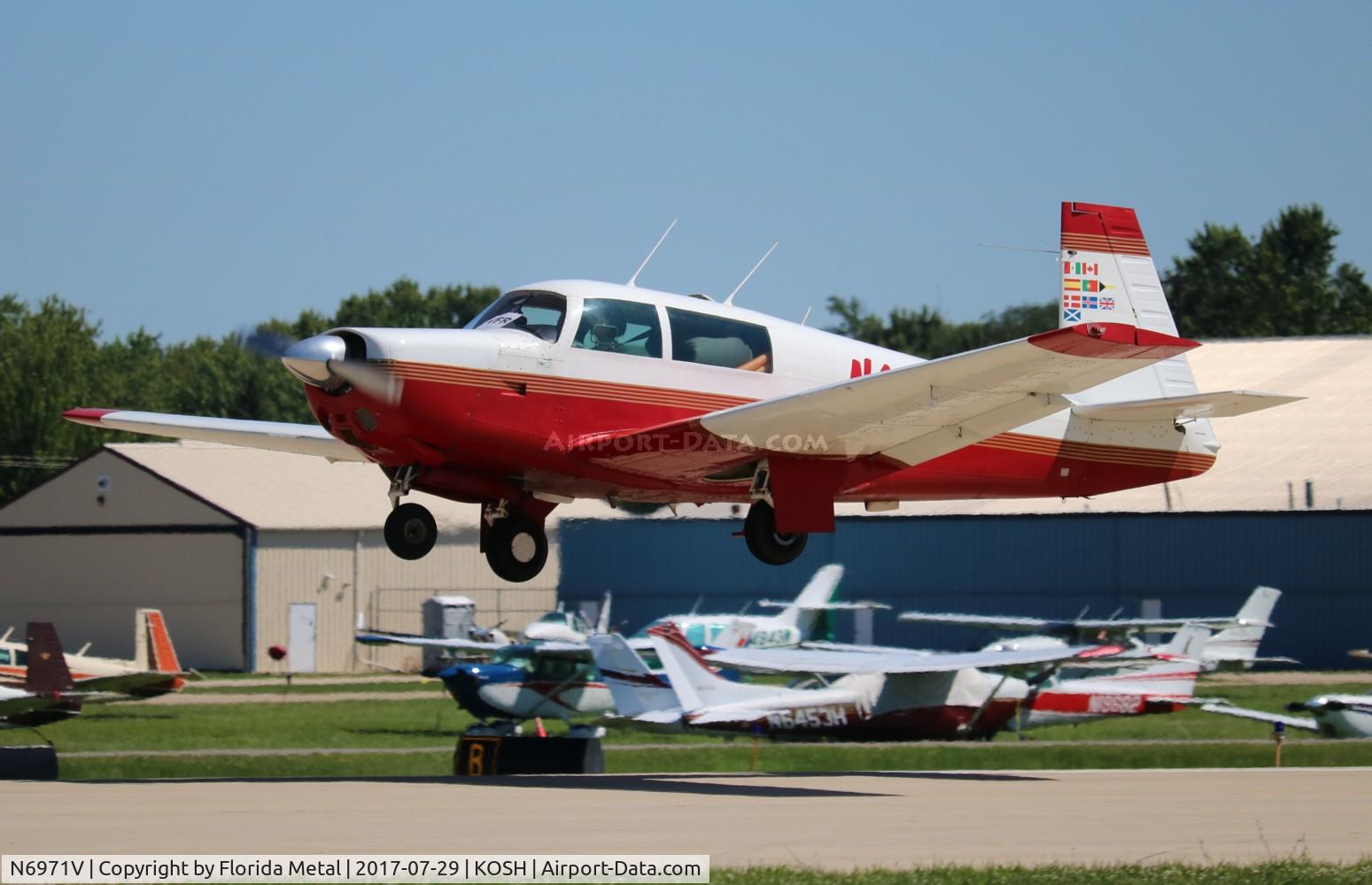N6971V, 1976 Mooney M20F Executive C/N 22-1338, EAA OSH 2017