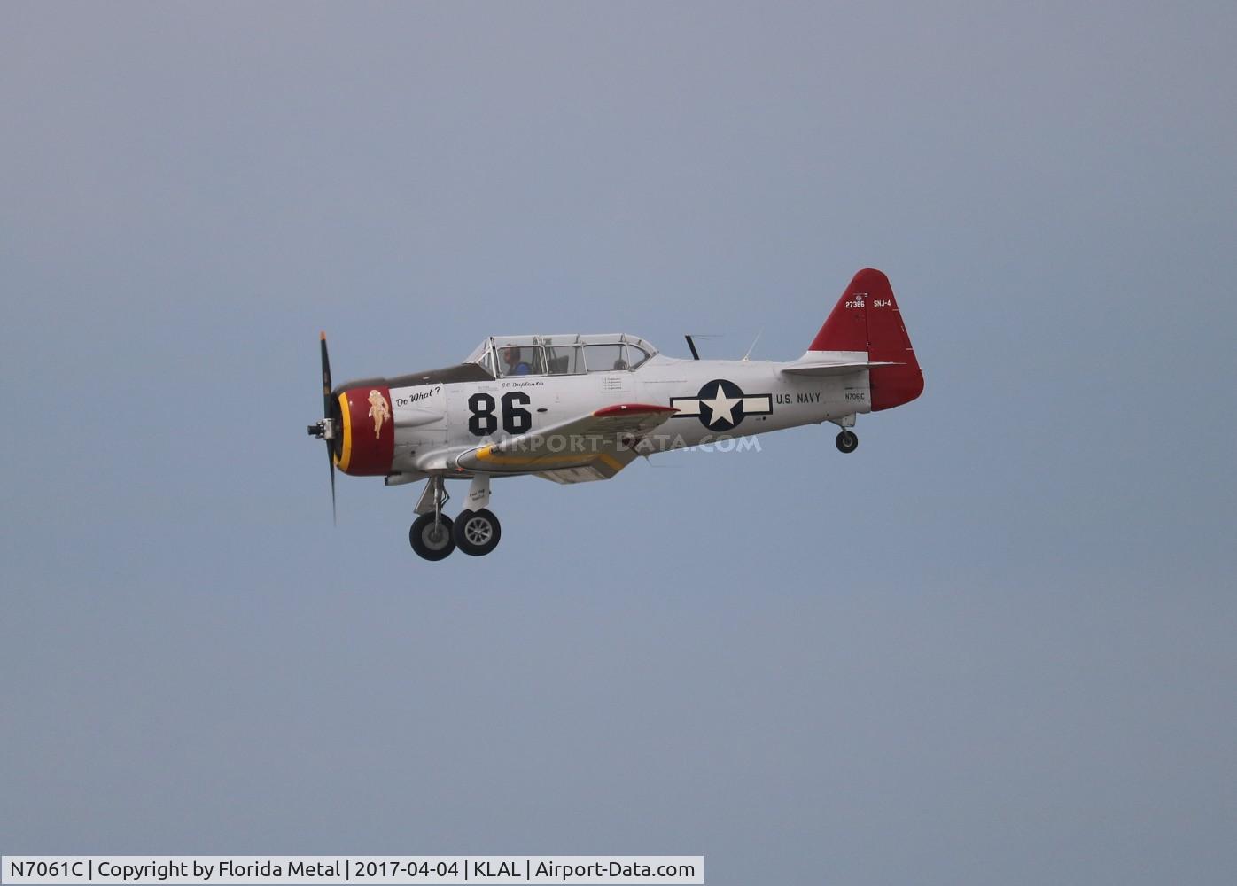 N7061C, 1956 North American AT-6C C/N 88-12622, SNF LAL 2017