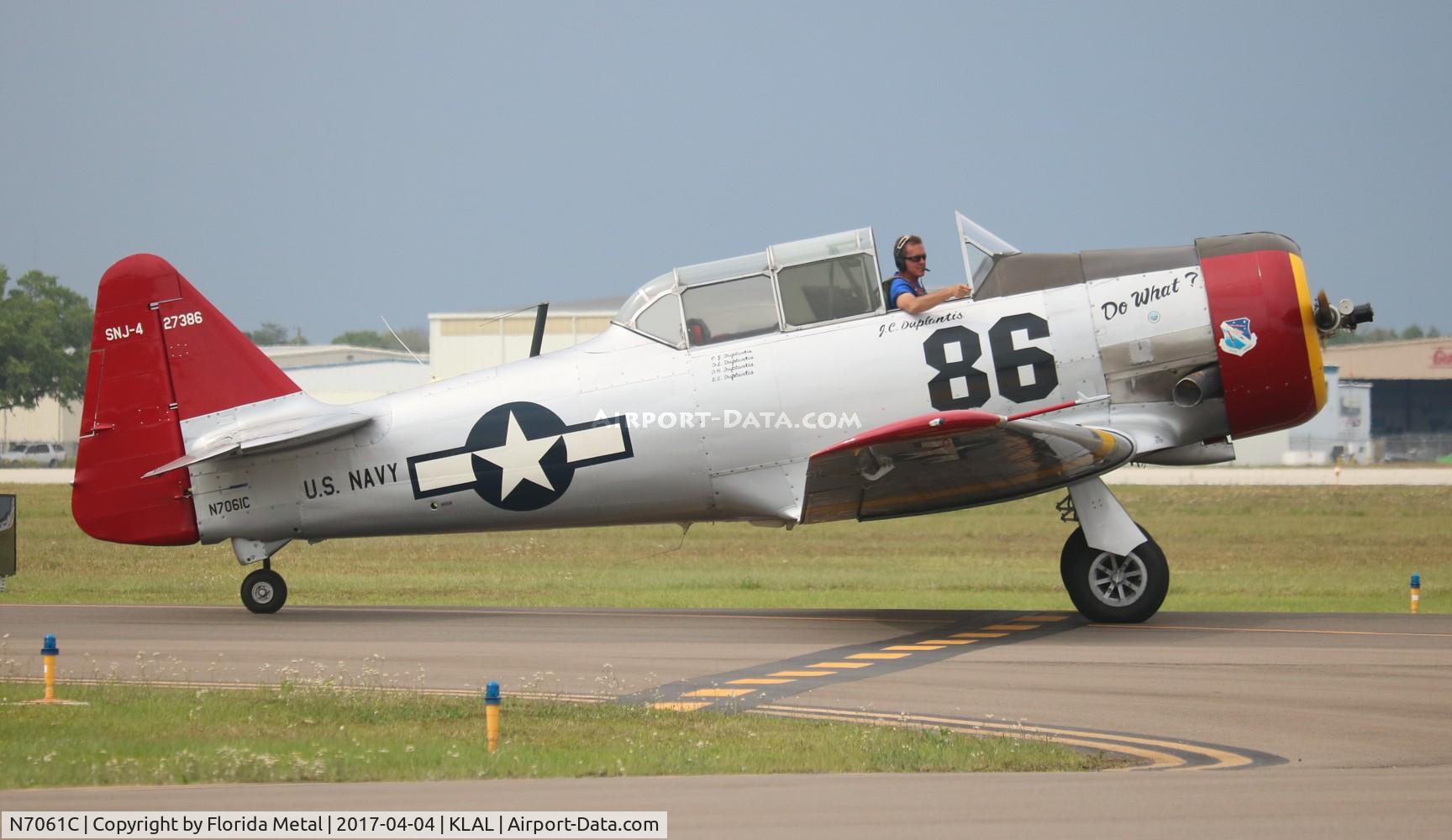 N7061C, 1956 North American AT-6C C/N 88-12622, SNF LAL 2017