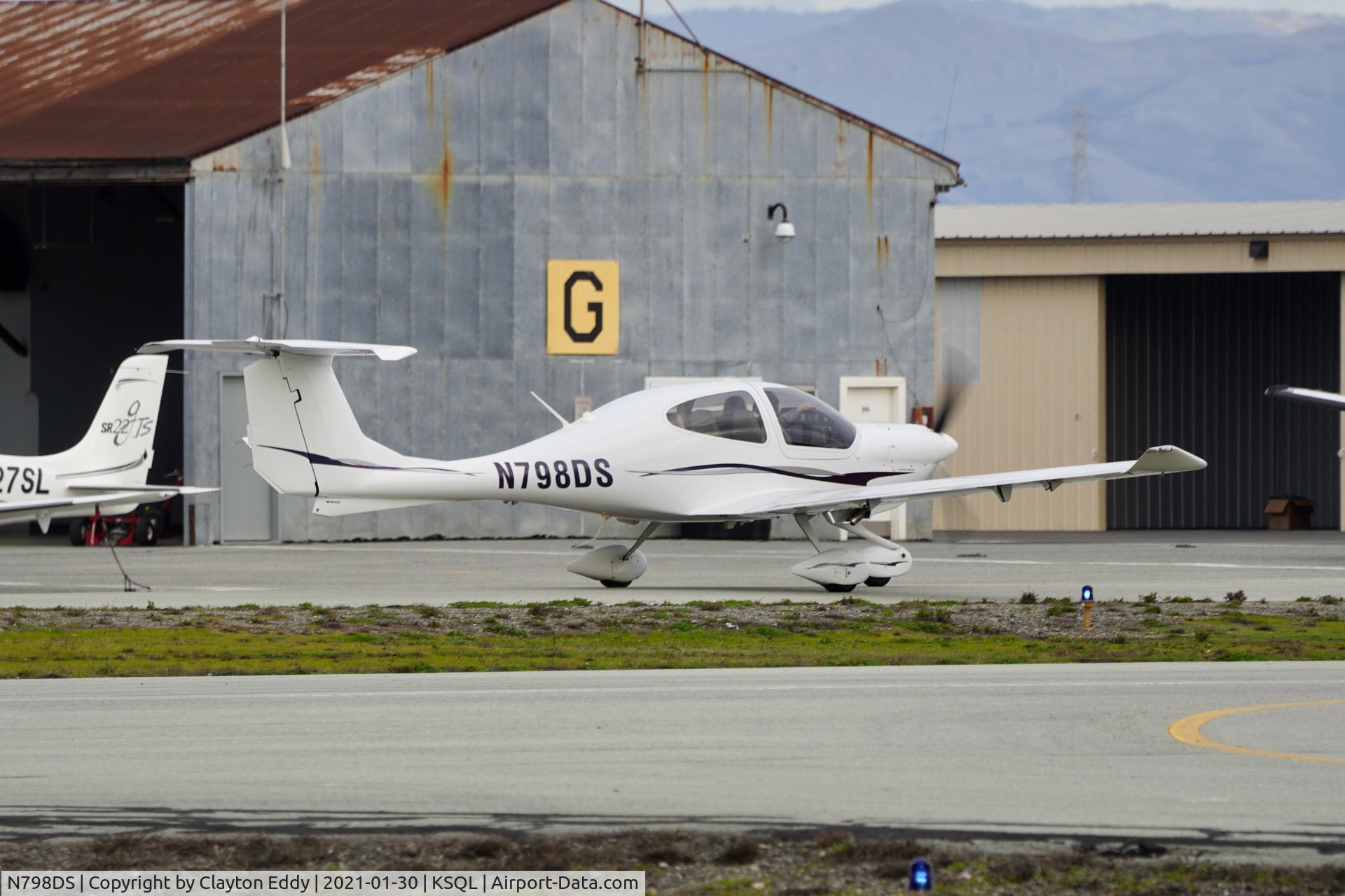 N798DS, 2007 Diamond DA-40 Diamond Star C/N 40.798, San Carlos Airport California 2021.