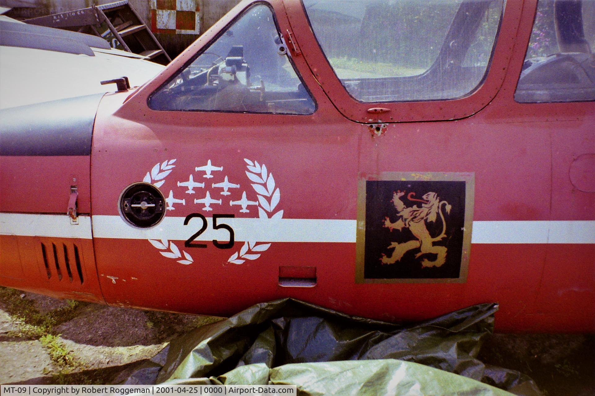 MT-09, Fouga CM-170 Magister C/N 266, SCRAPYARD.RED DEVIL COLORS.