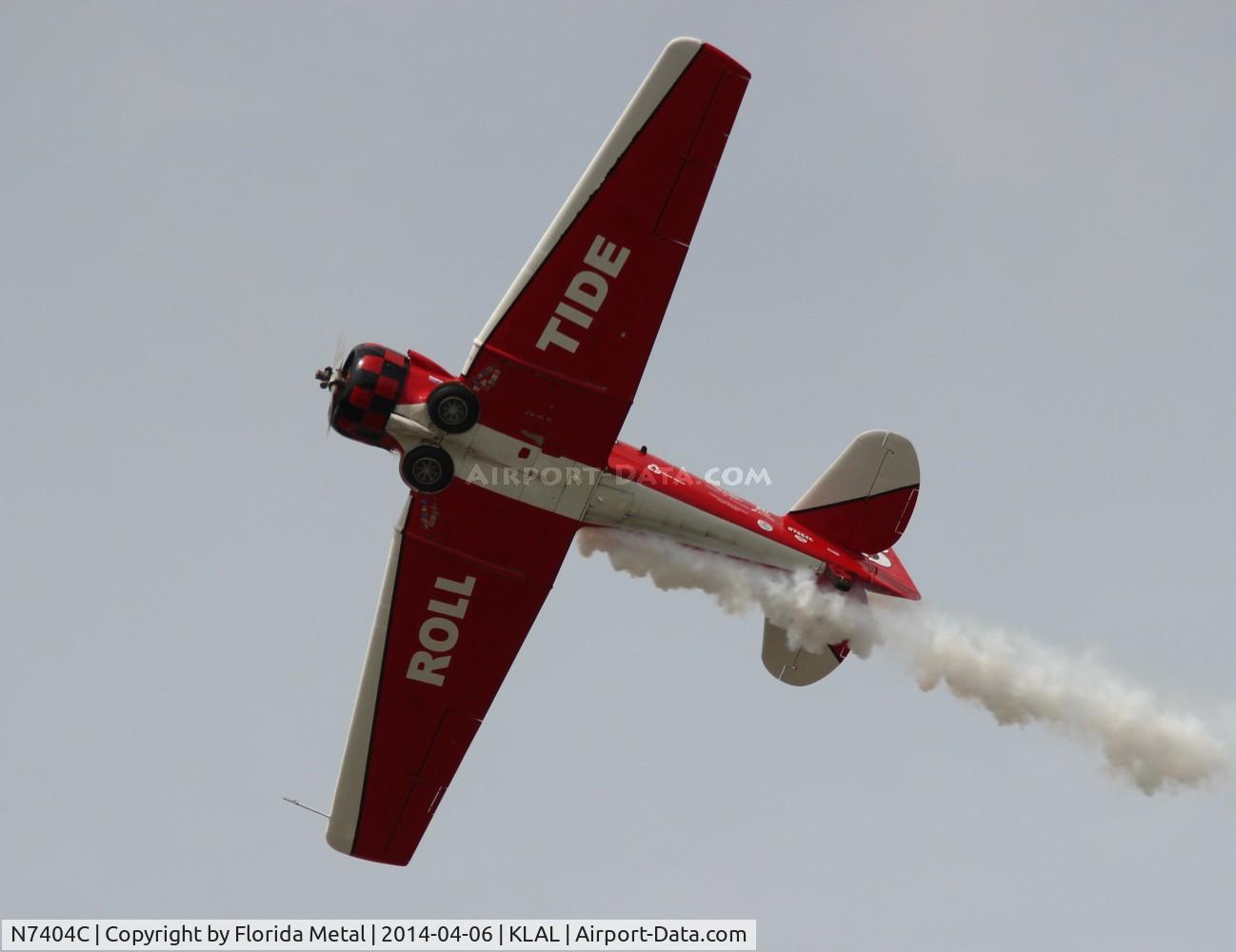 N7404C, 1943 North American SNJ-4 Texan C/N 88-14124, SNF LAL 2014