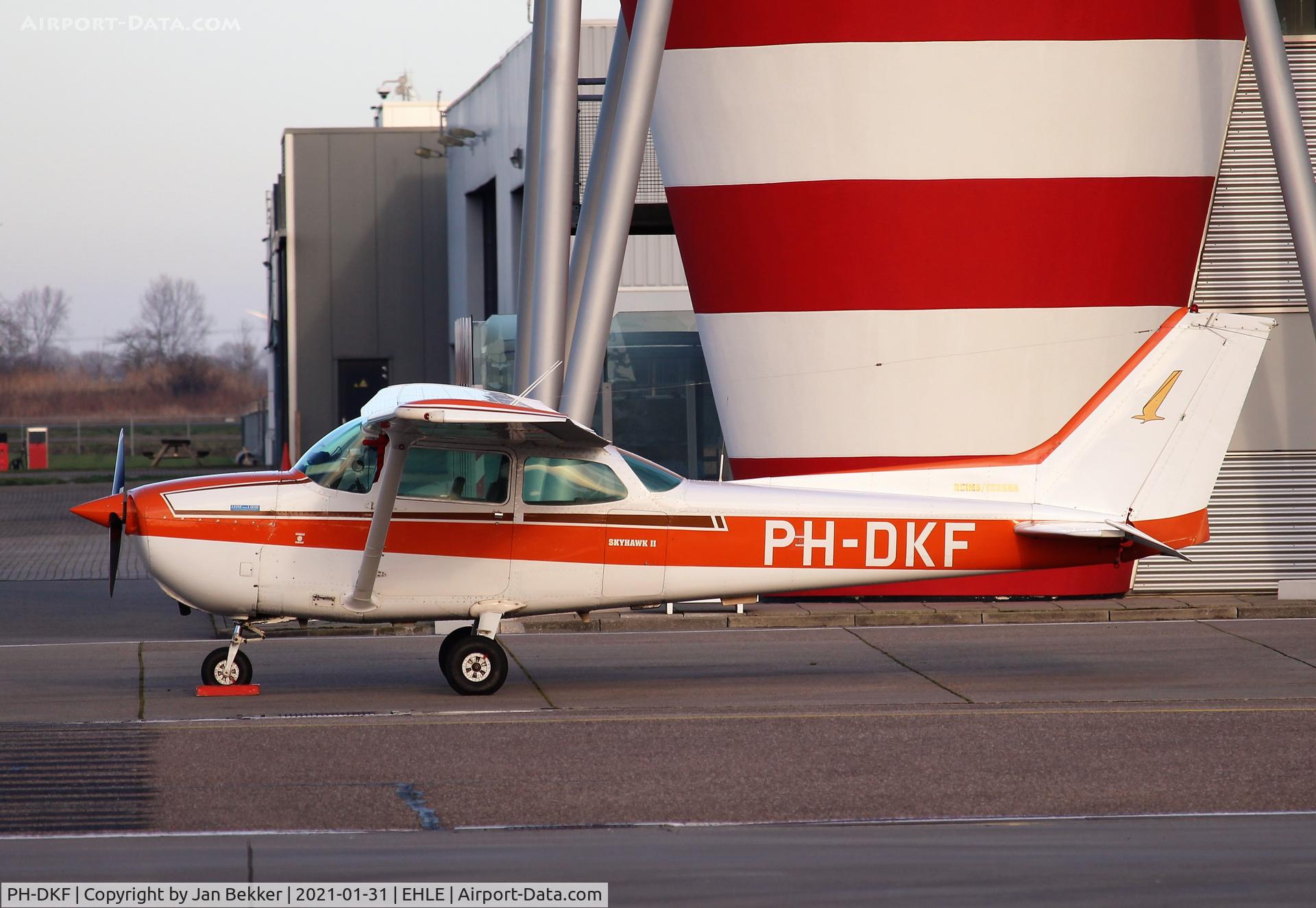 PH-DKF, 1981 Reims F172P C/N 2124, Lelystad Airport