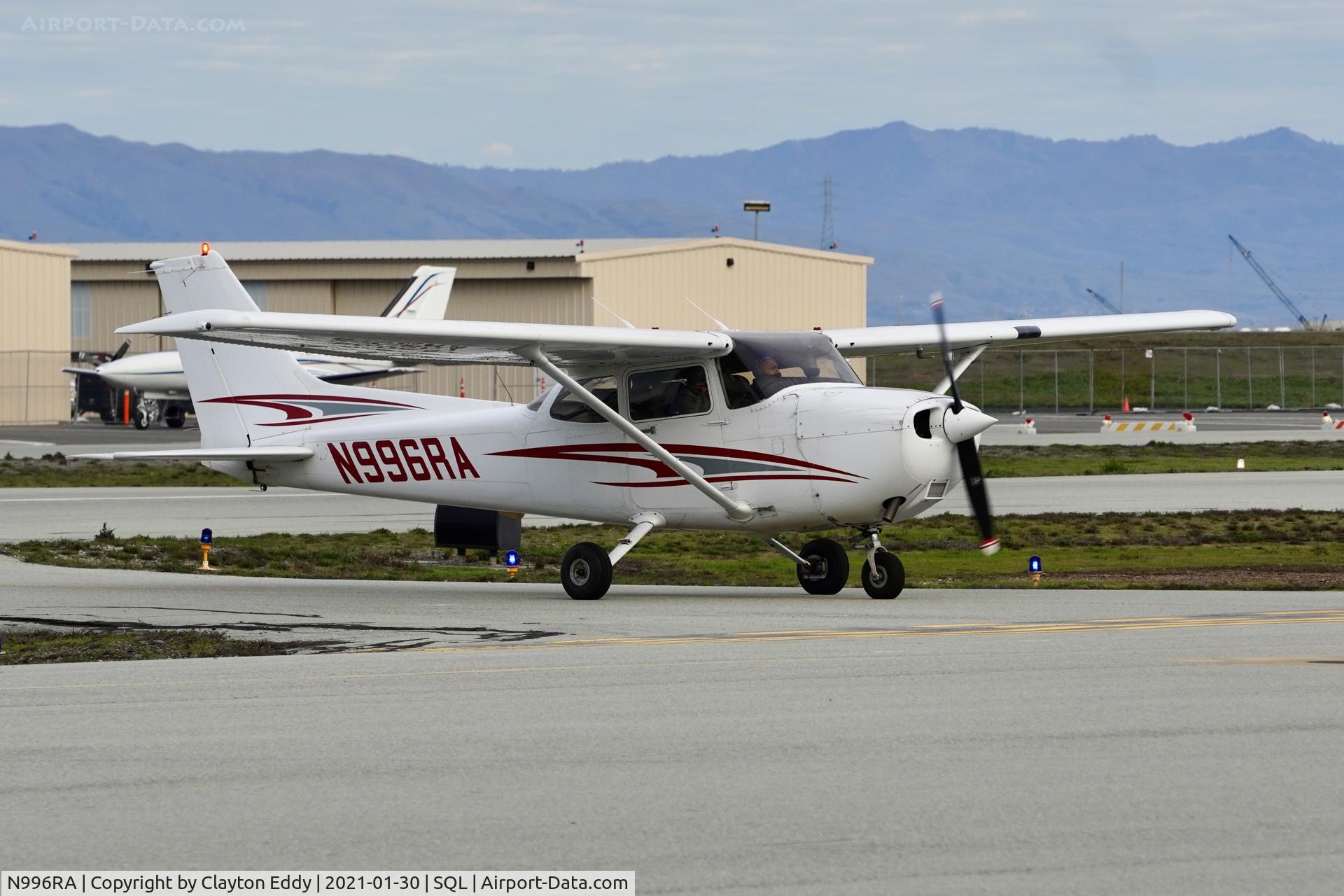 N996RA, 1998 Cessna 172R Skyhawk C/N 17280404, San Carlos airport California 2021.