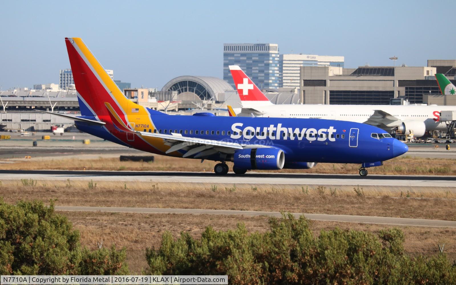 N7710A, 2005 Boeing 737-76N C/N 32656, LAX Spotting 2016