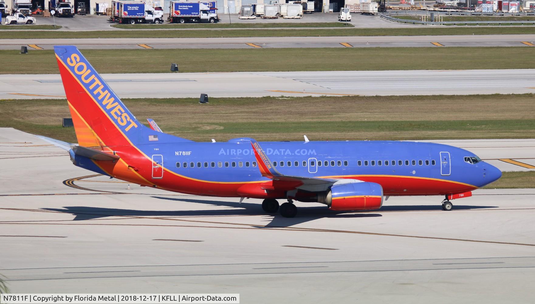 N7811F, 2001 Boeing 737-76N C/N 28654, FLL spotting 2018