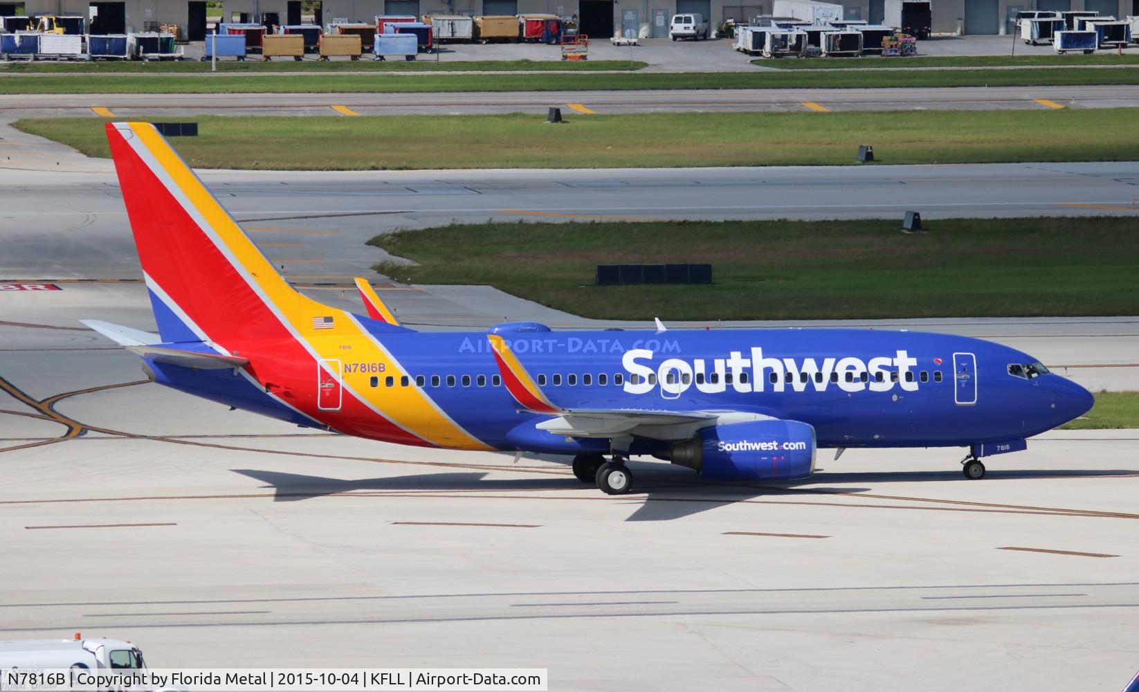 N7816B, 1999 Boeing 737-7L9 C/N 28009, FLL spotting 2015