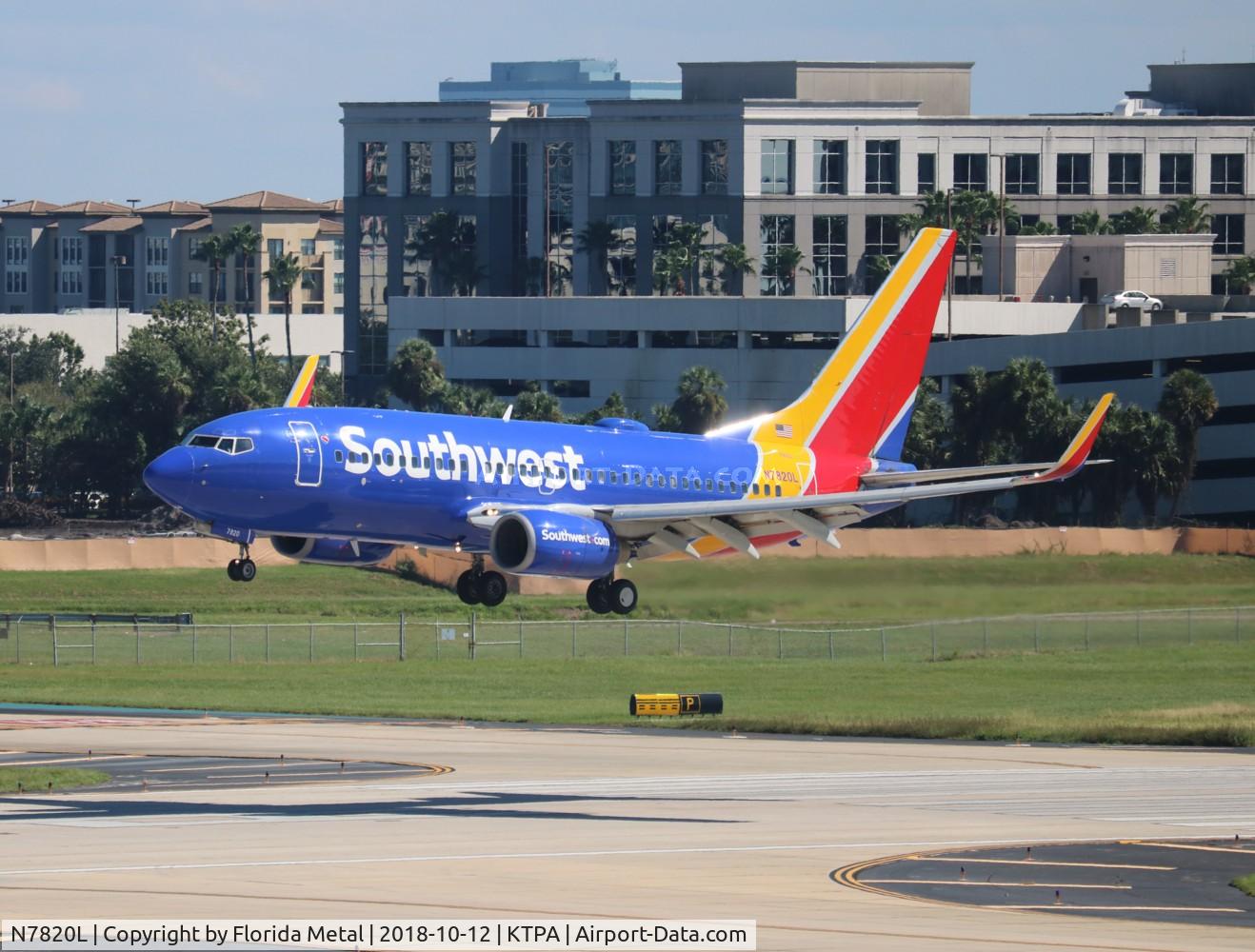 N7820L, 2002 Boeing 737-79P C/N 28253, TPA spotting 2018