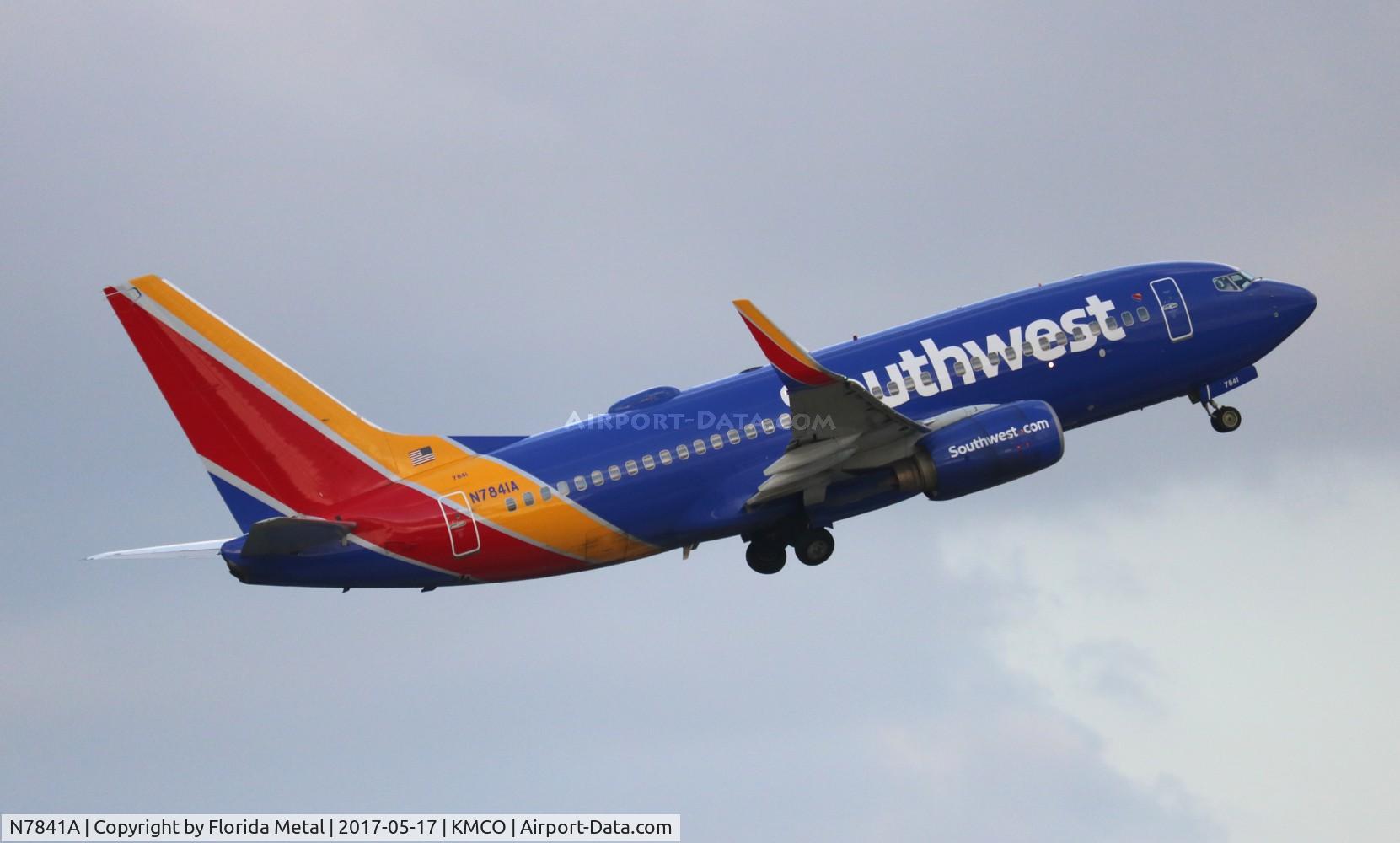 N7841A, 2001 Boeing 737-7L9 C/N 28015, MCO spotting 2017