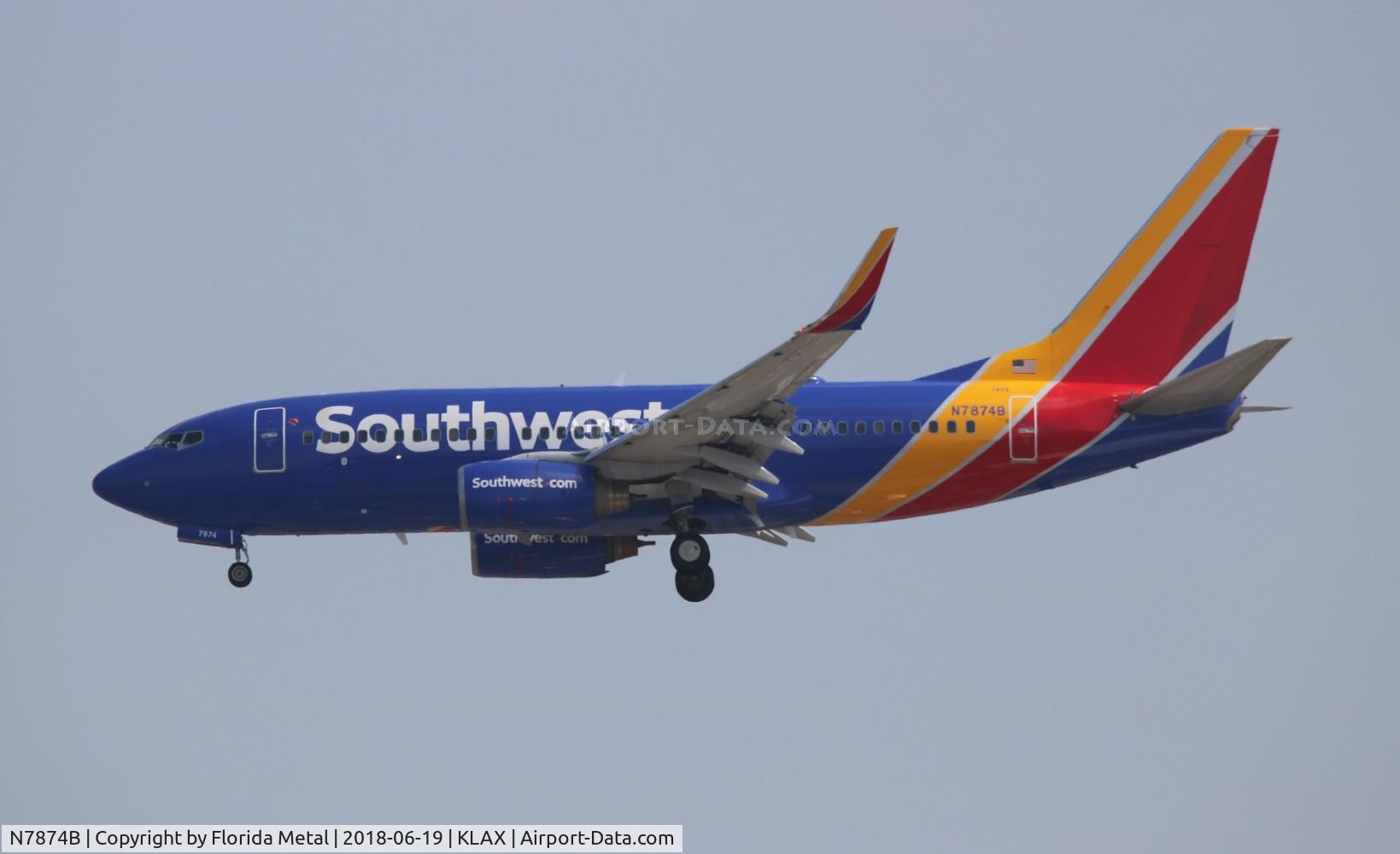 N7874B, 2004 Boeing 737-7Q8 C/N 29352, LAX spotting 2018