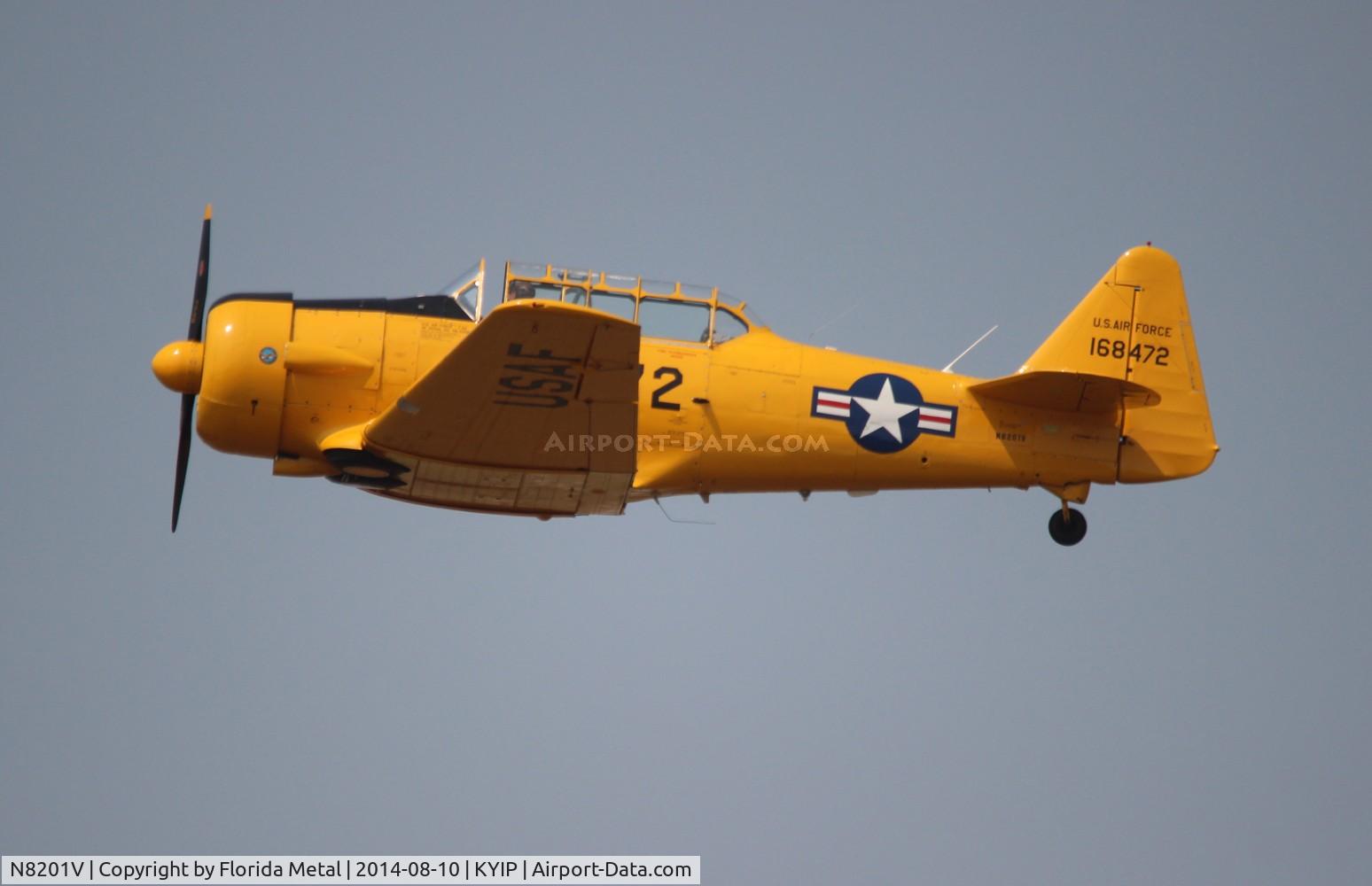 N8201V, North American T-6G Texan C/N 168-472, TOM YIP 2014