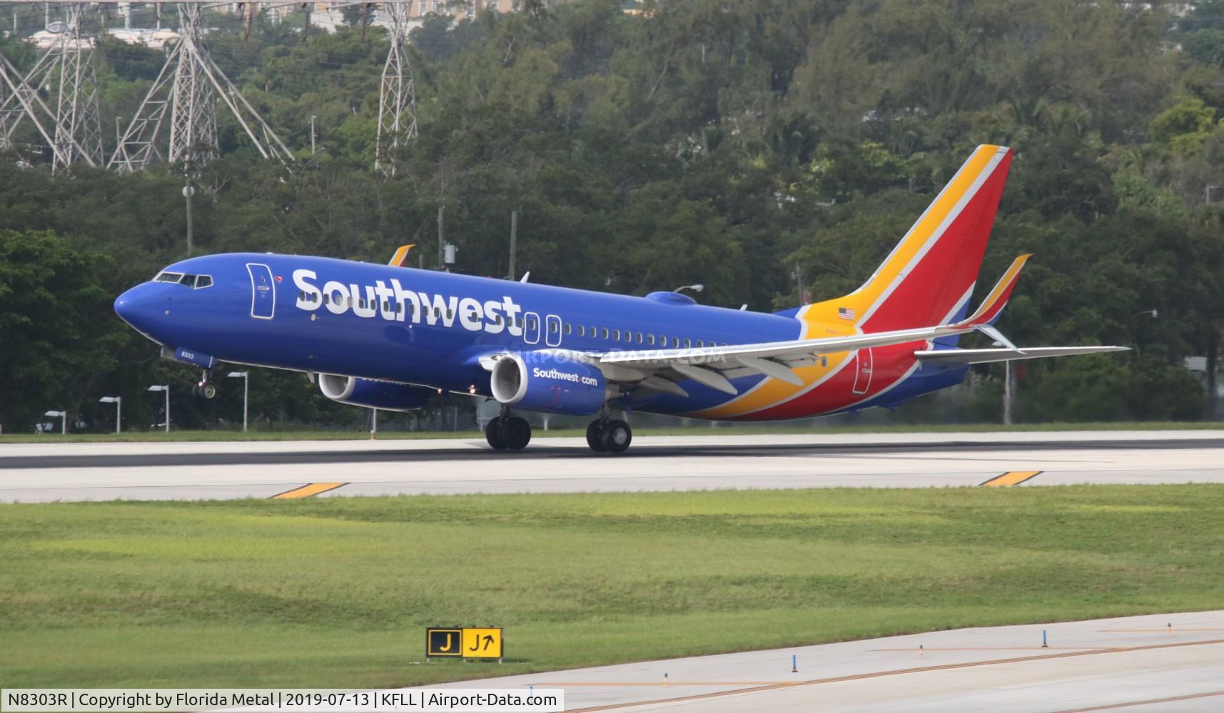N8303R, 2012 Boeing 737-8H4 C/N 36681, FLL spotting 2019