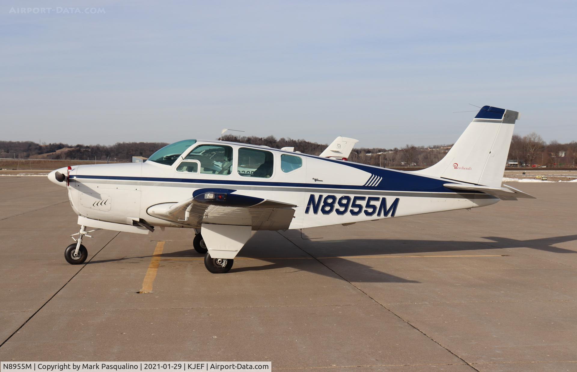 N8955M, 1963 Beech 35-B33 Debonair C/N CD-713, Beech B33