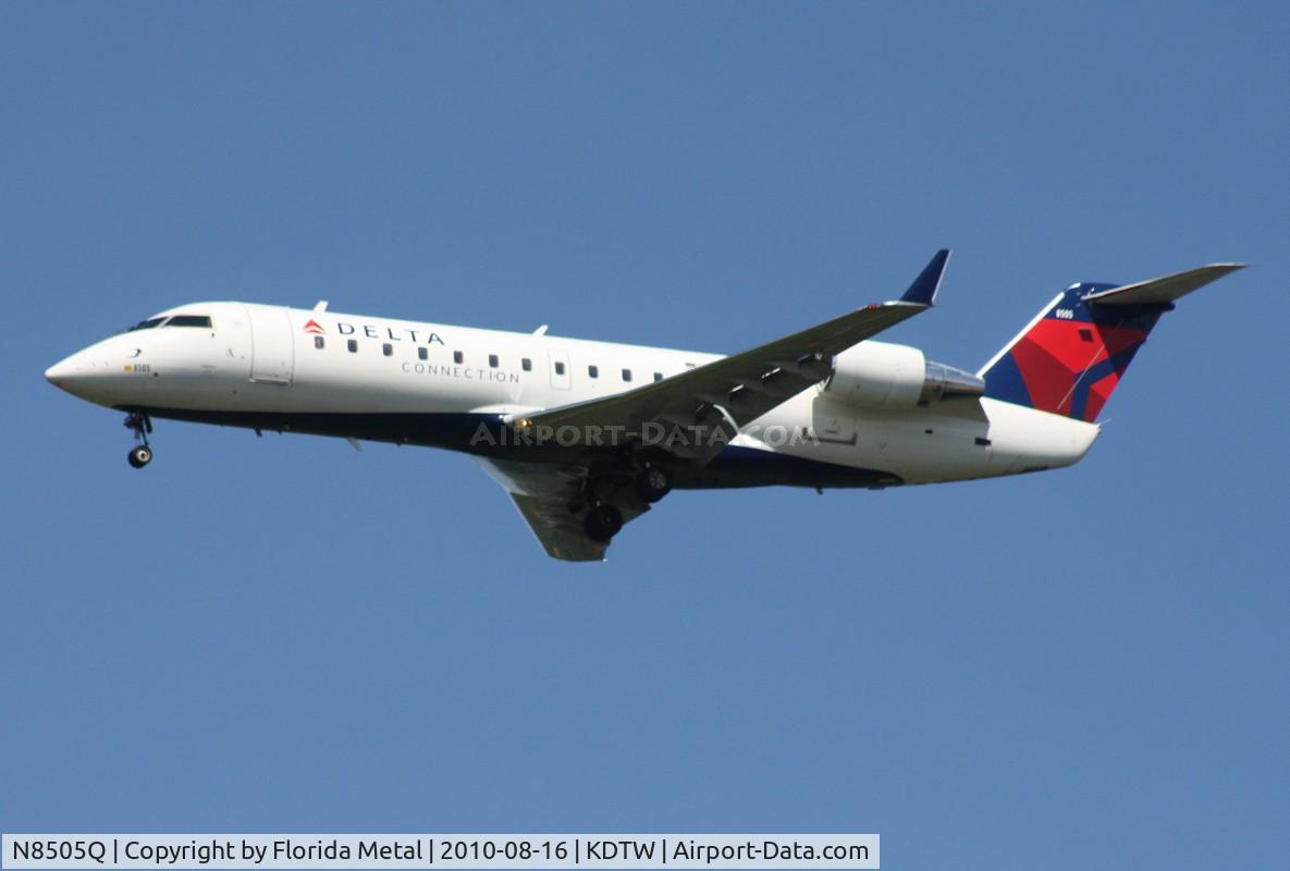 N8505Q, 2001 Bombardier CRJ-200LR (CL-600-2B19) C/N 7505, DTW Spotting 2010
