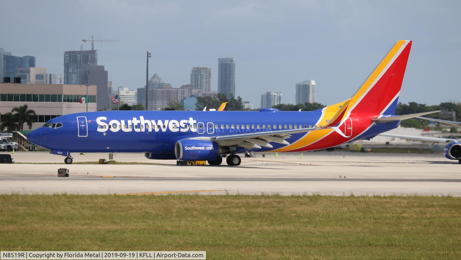 N8519R, 2017 Boeing 737-8H4 C/N 36910, FLL spotting 2019