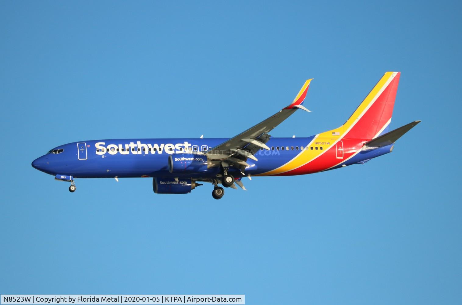 N8523W, 2017 Boeing 737-8H4 C/N 36969, TPA spotting 2020
