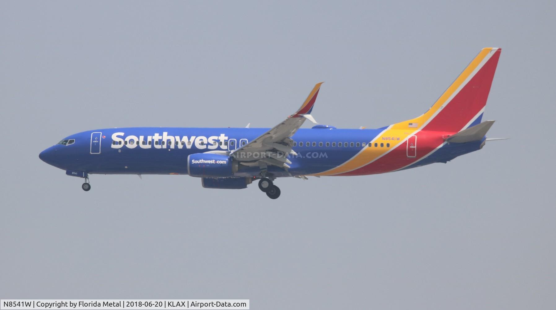 N8541W, 2017 Boeing 737-8H4 C/N 63599, LAX spotting 2018