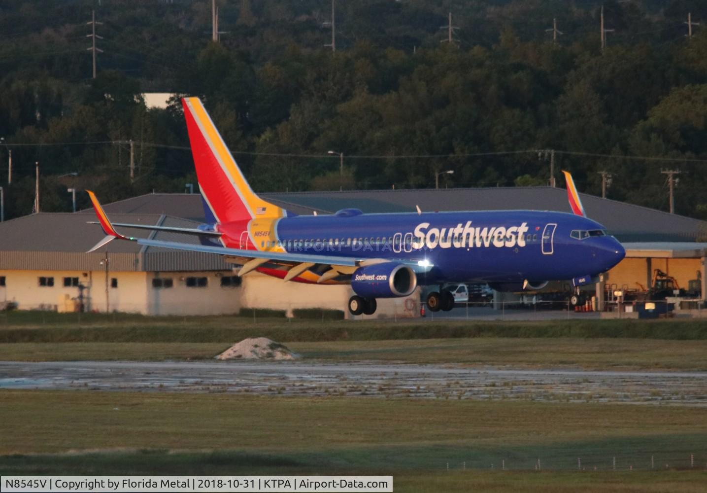 N8545V, 2017 Boeing 737-800 C/N 63573, TPA spotting 2018