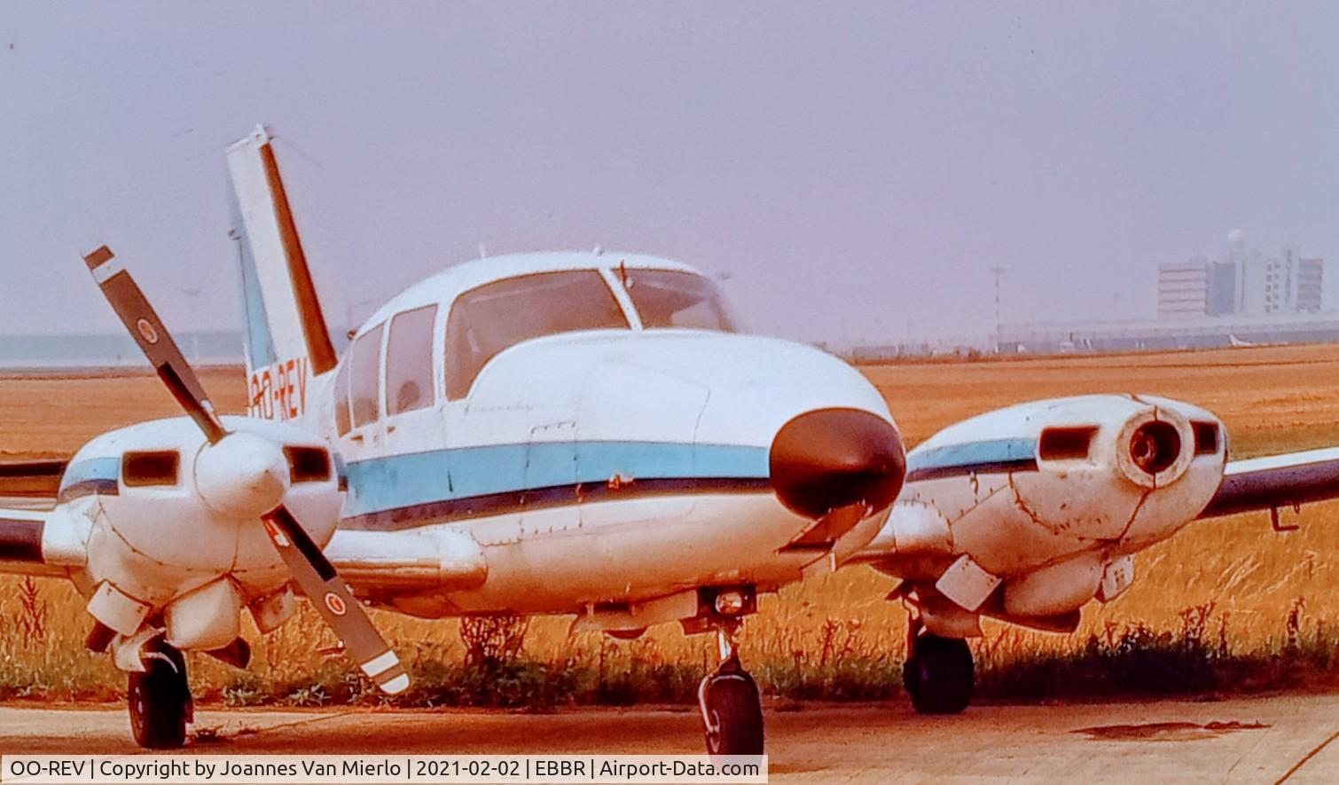 OO-REV, 1975 Piper PA-23-250 Turbo Aztec E C/N 27-7554022, Scan from slide