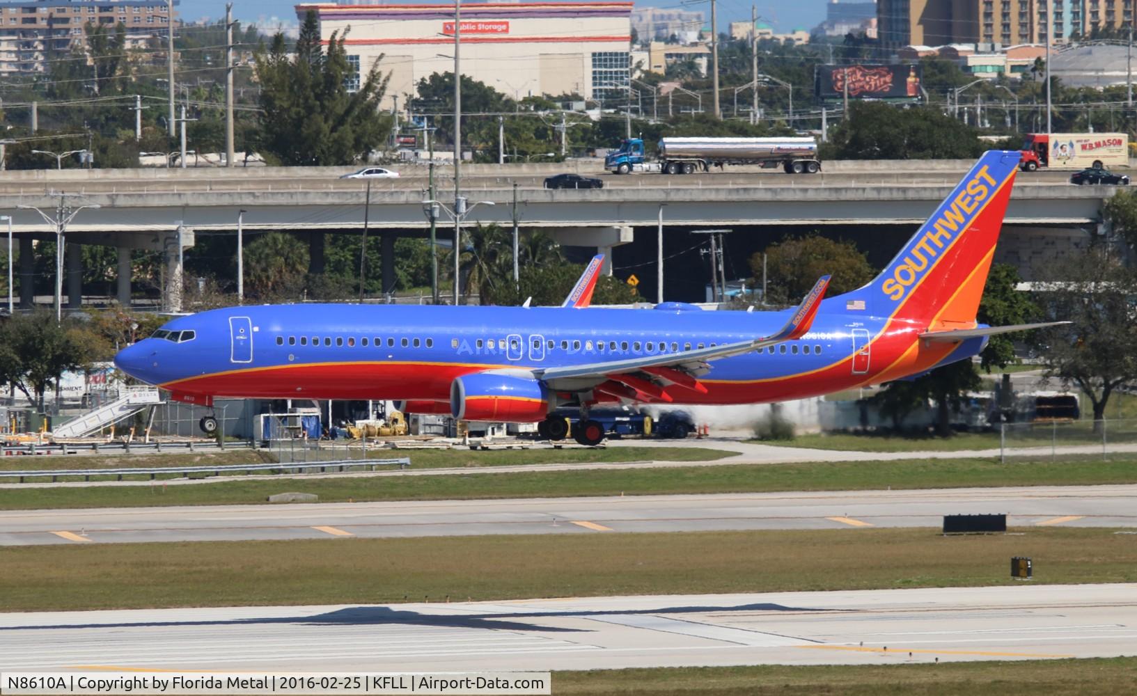 N8610A, 2013 Boeing 737-8H4 C/N 36635, FLL spotting 2016
