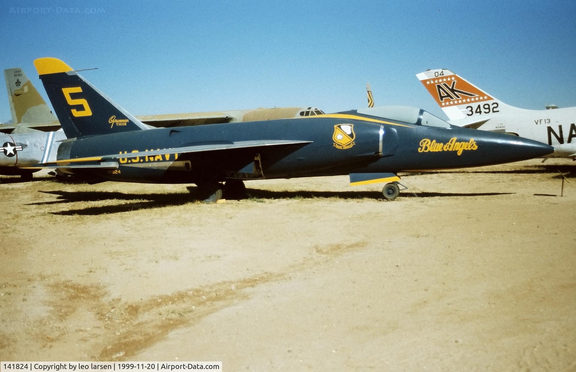 141824, Grumman F11F-1 Tiger C/N 141, Pima Air Museum 20.11.1999