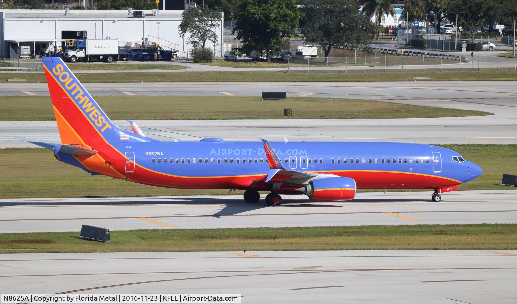 N8625A, 2014 Boeing 737-8H4 C/N 36896, FLL spotting 2016