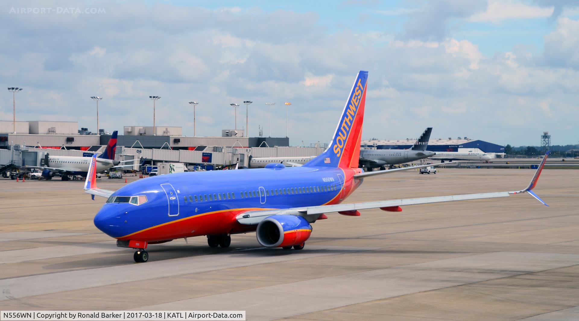 N556WN, 2011 Boeing 737-7BD C/N 33936, Taxi Atlanta
