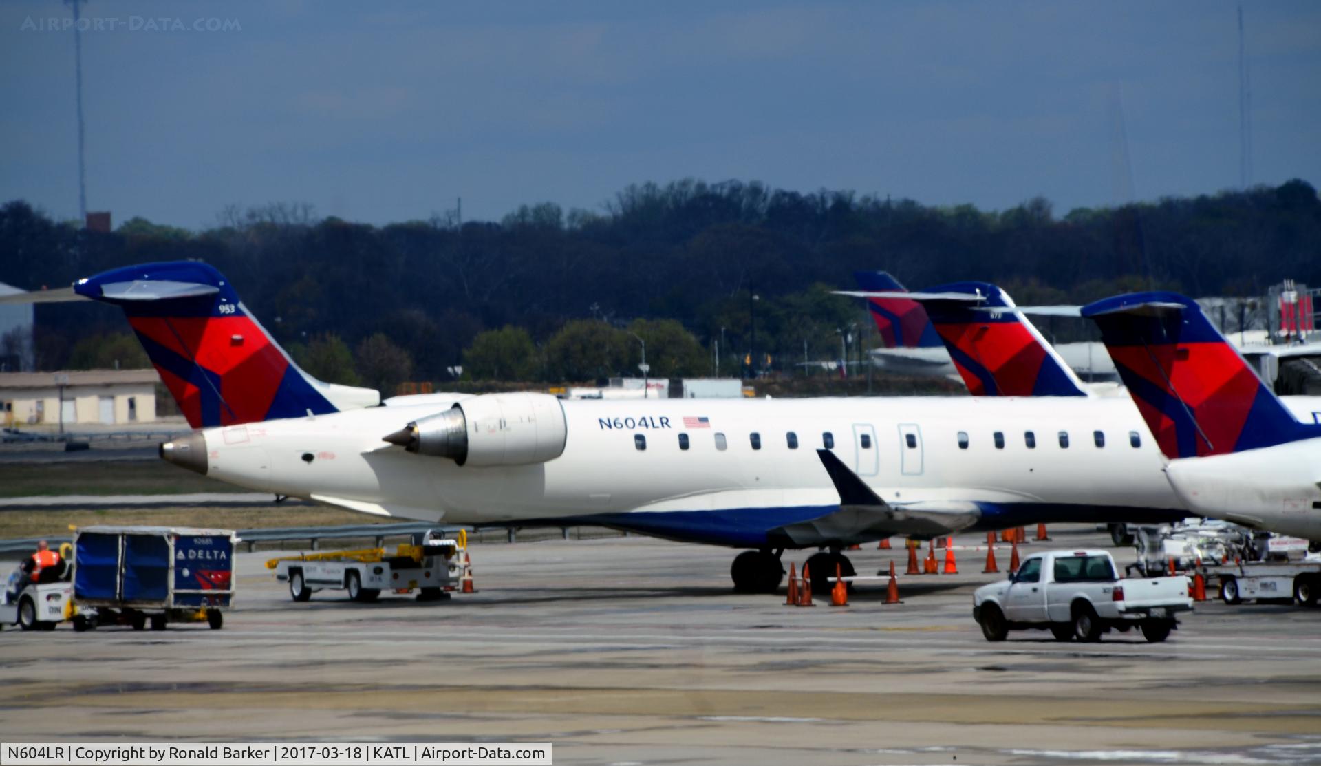 N604LR, 2007 Bombardier CRJ-900ER (CL-600-2D24) C/N 15152, At the gate Atlanta
