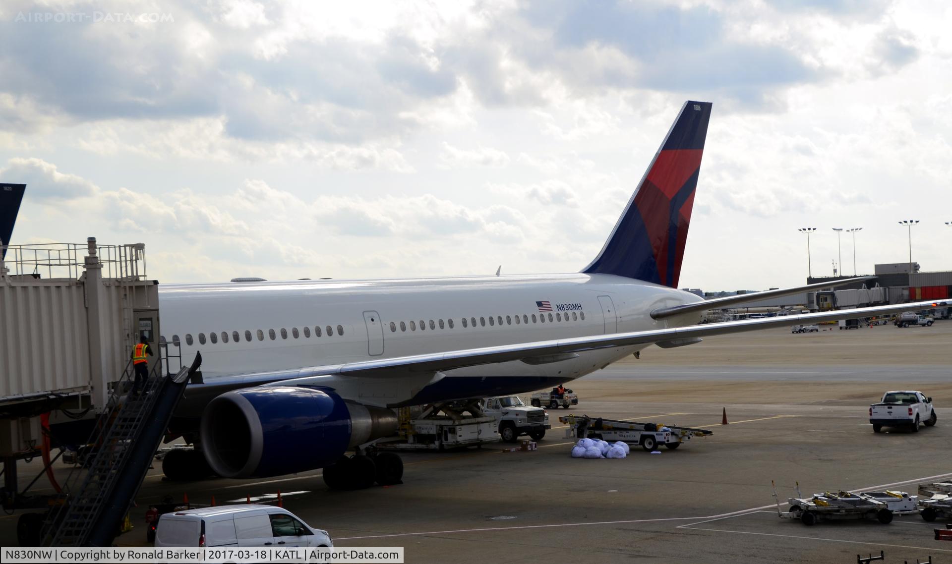 N830NW, 2016 Airbus A330-302 C/N 1769, At the gate Atlanta