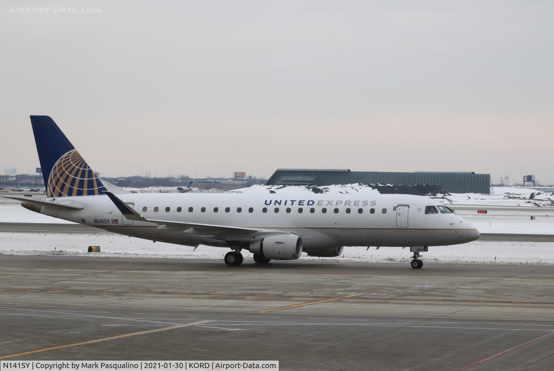 N141SY, 2015 Embraer 175LR (ERJ-170-200LR) C/N 17000472, ERJ-170-200LR