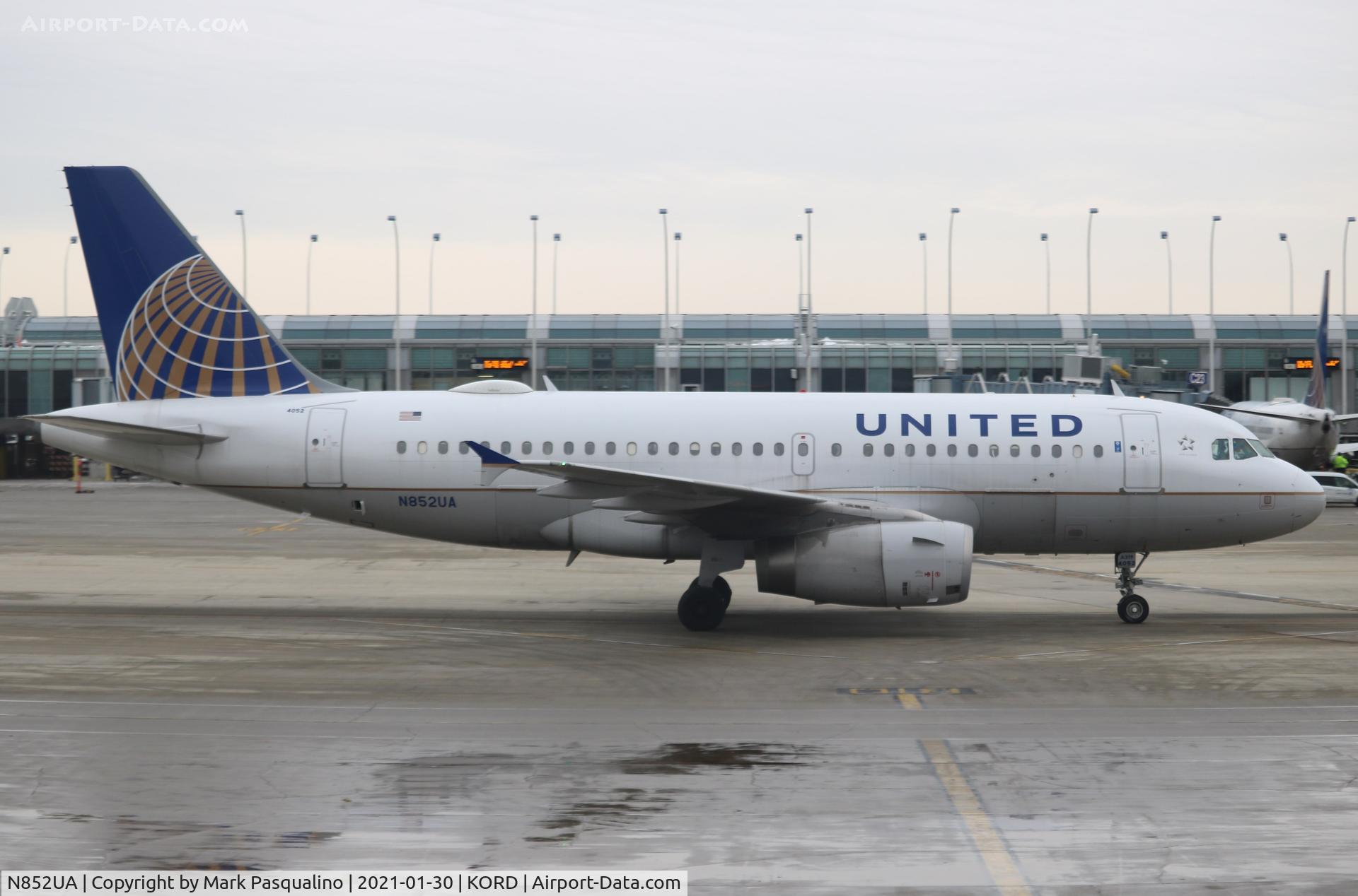 N852UA, 2002 Airbus A319-131 C/N 1671, Airbus A319-131