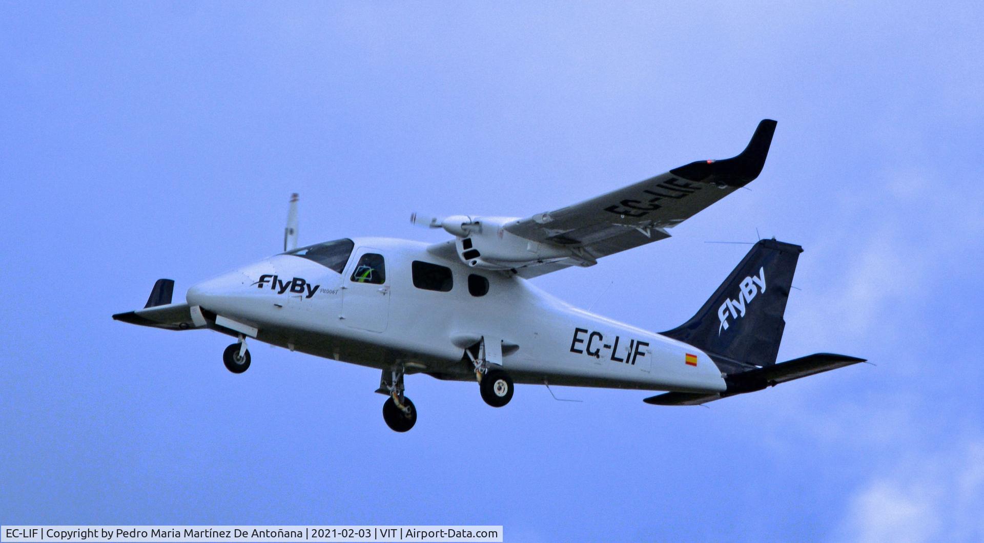 EC-LIF, Tecnam P-2006T C/N 30, Aeropuerto de Foronda - Vitoria-Gasteiz - Euskadi - España
