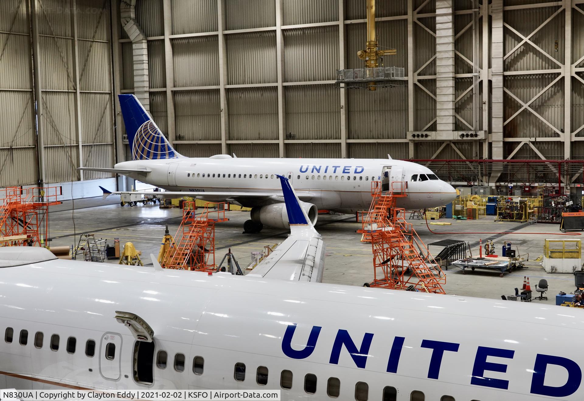 N830UA, 2000 Airbus A319-131 C/N 1243, SFO 2021.