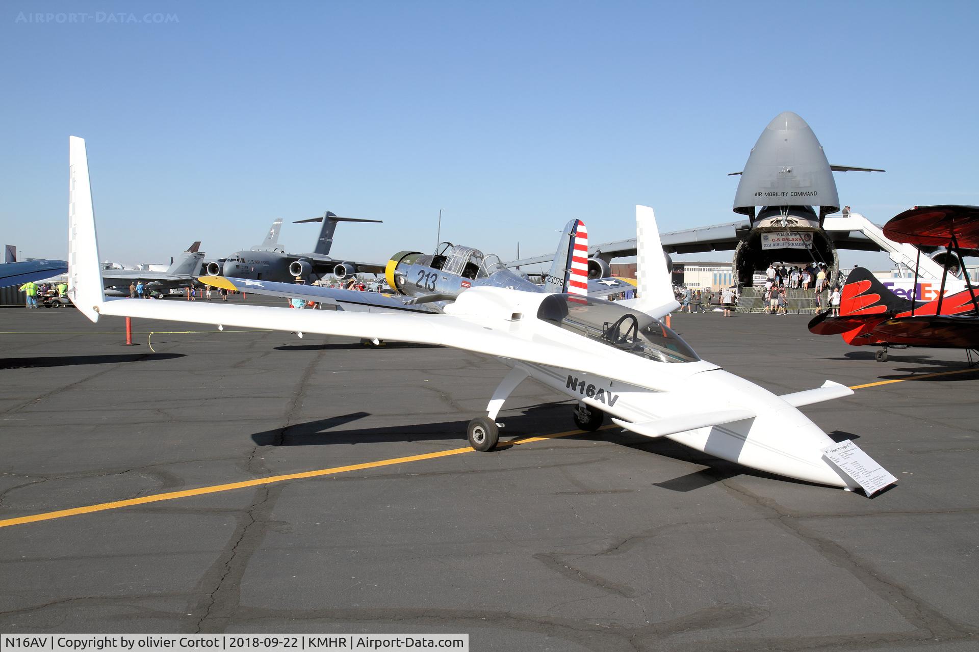 N16AV, 2013 Rutan Long-EZ C/N 002, 2018 airshow
