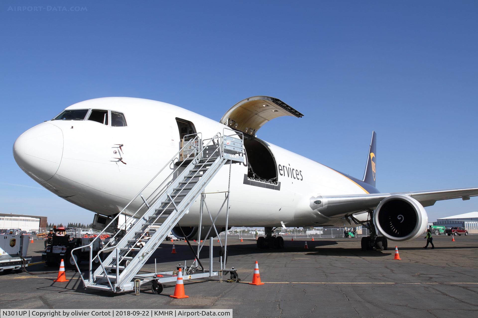 N301UP, 1995 Boeing 767-34AFER C/N 27239, 2018 airshow