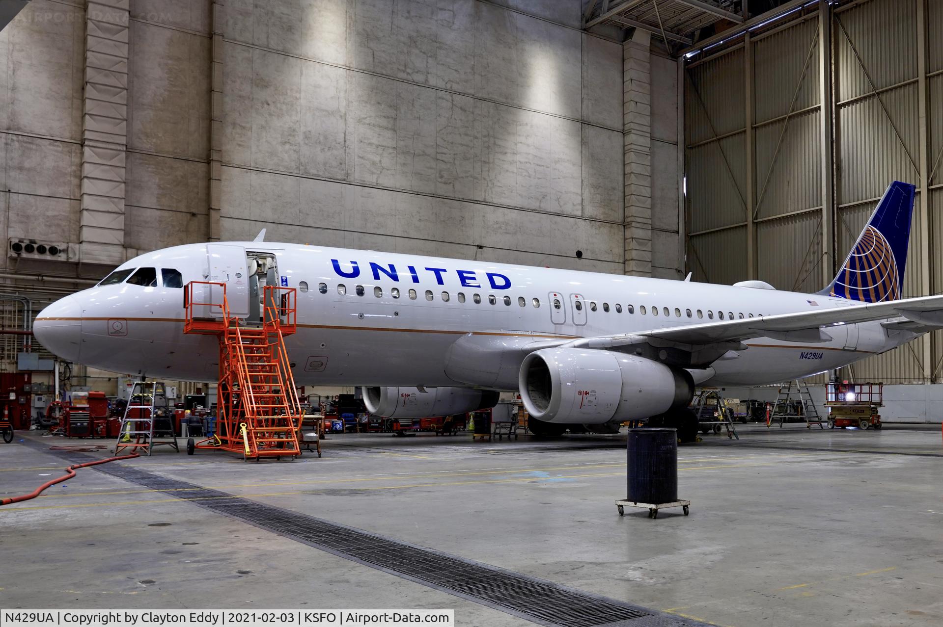 N429UA, 1995 Airbus A320-232 C/N 539, SFO 2021.