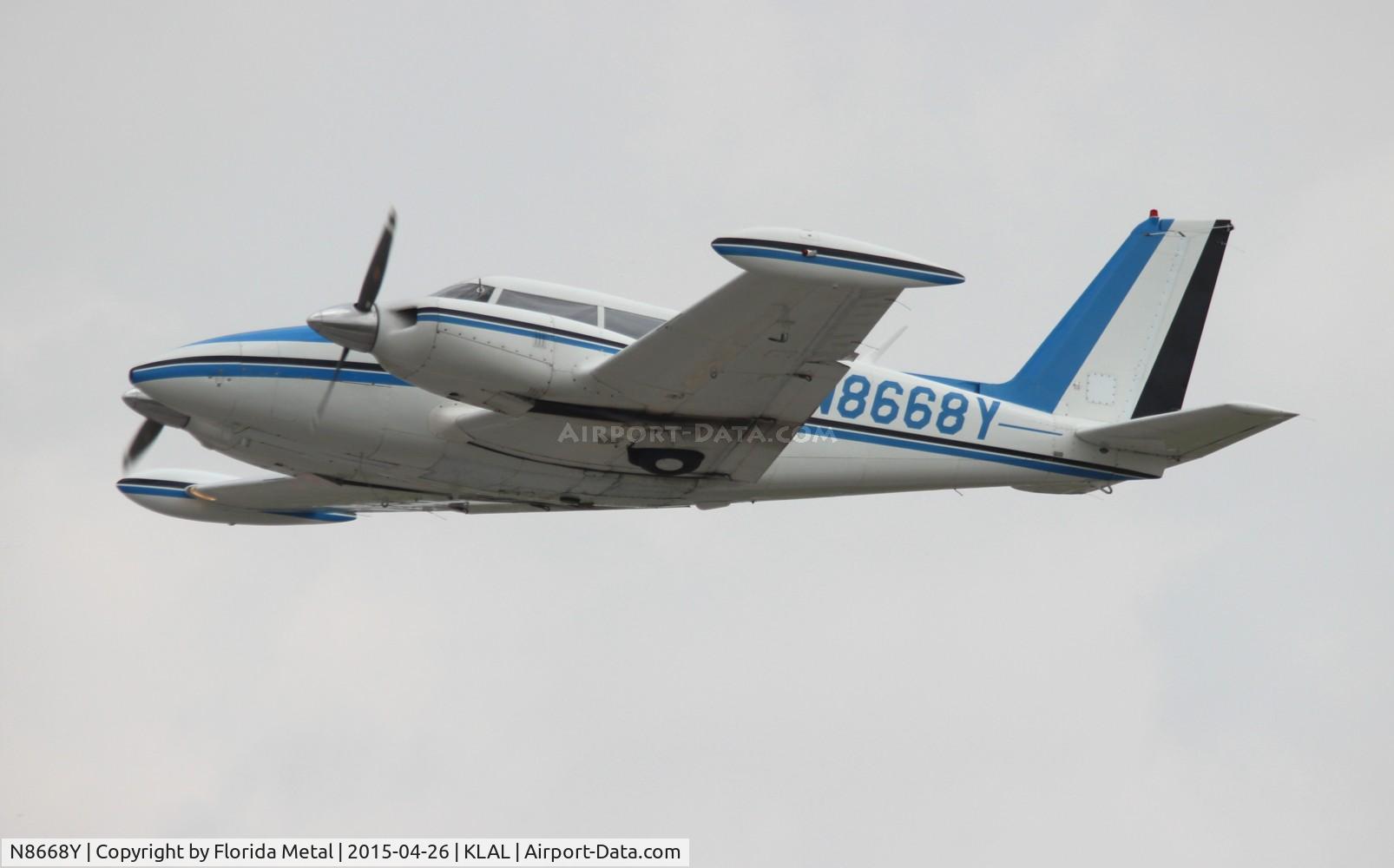 N8668Y, 1969 Piper PA-30 Twin Comanche C/N 30-1810, SNF LAL 2015