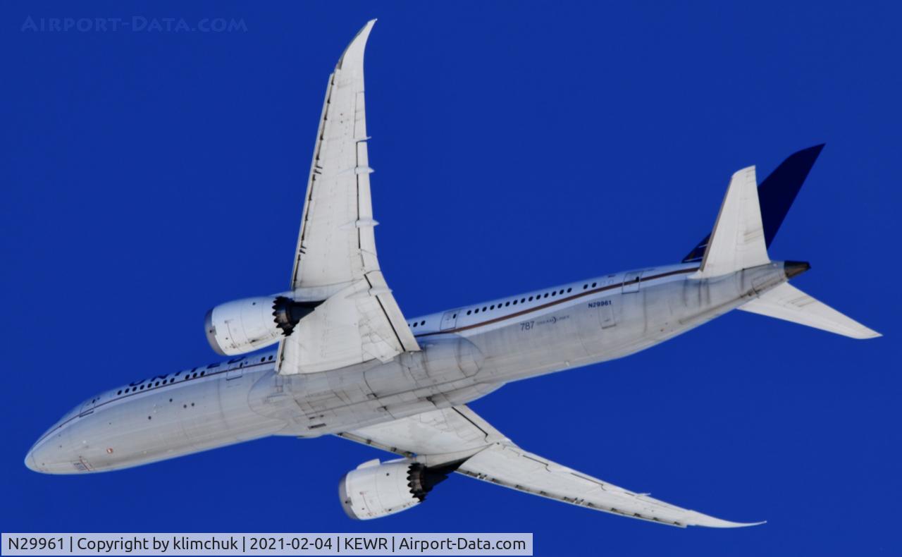 N29961, 2015 Boeing 787-9 Dreamliner Dreamliner C/N 37811, On approach to EWR