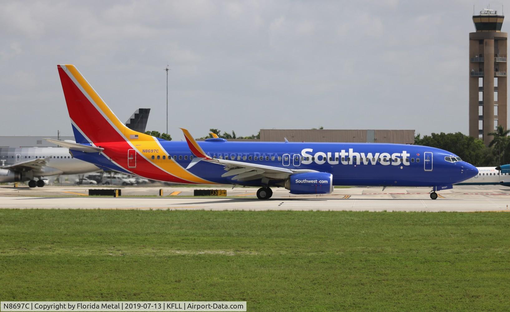 N8697C, 2016 Boeing 737-8H4 C/N 36728, FLL spotting 2019
