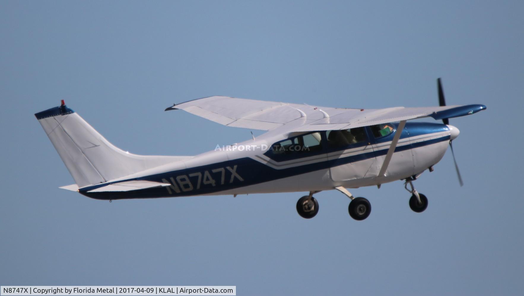 N8747X, 1960 Cessna 182D Skylane C/N 18253147, SNf LAL 2017