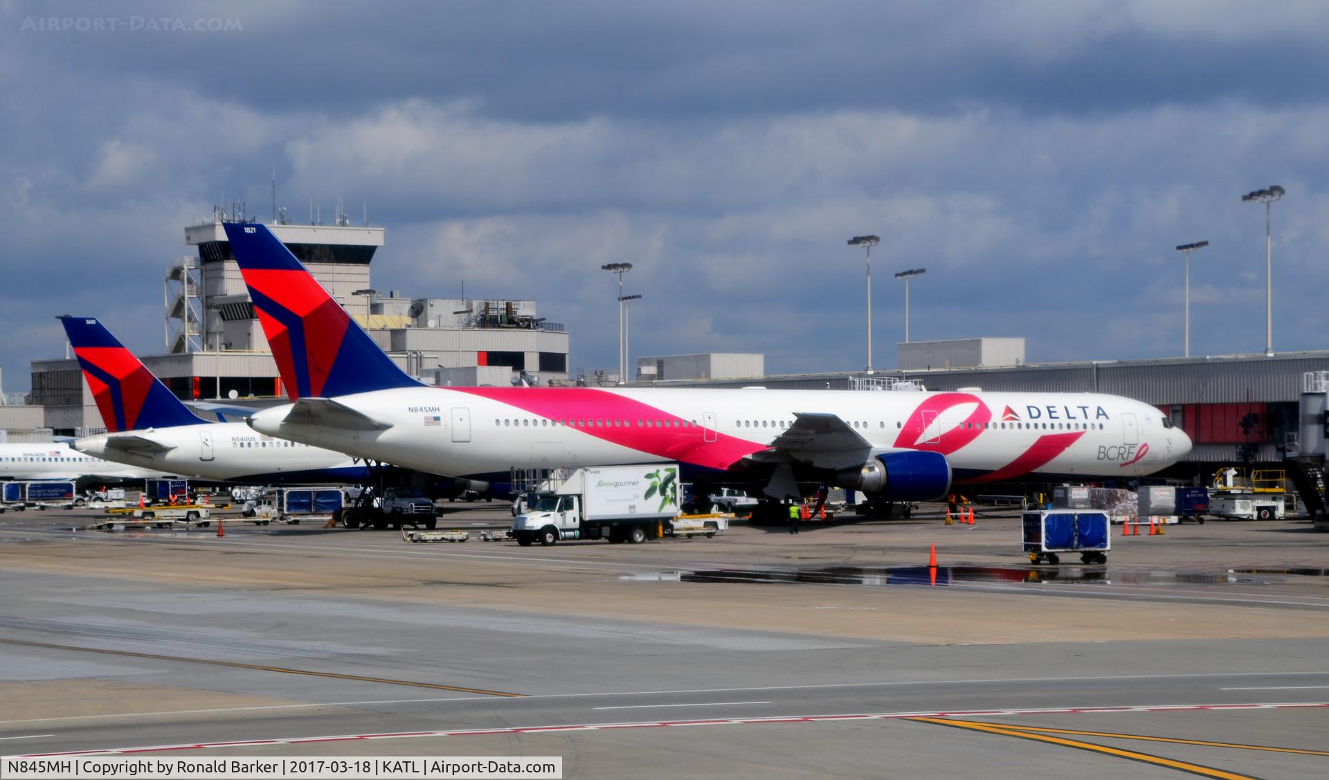 N845MH, 2002 Boeing 767-432/ER C/N 29719, BCRF  At the gate Atlanta