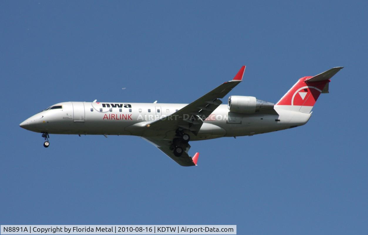 N8891A, 2004 Bombardier CRJ-200 (CL-600-2B19) C/N 7891, DTW spotting 2010