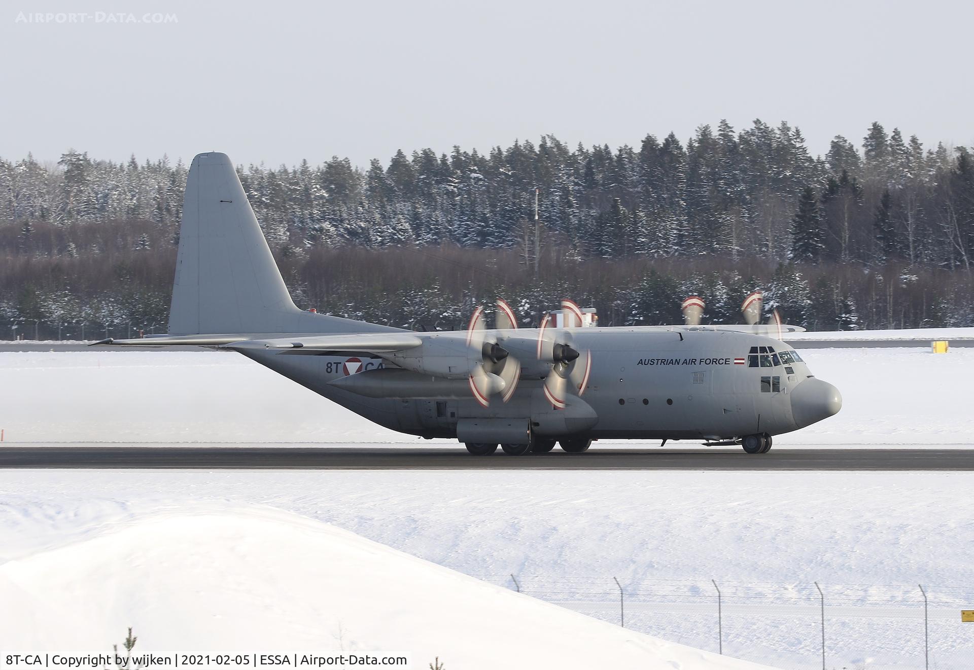 8T-CA, 1967 Lockheed C-130K Hercules C.1 C/N 382-4198, Taxiway W