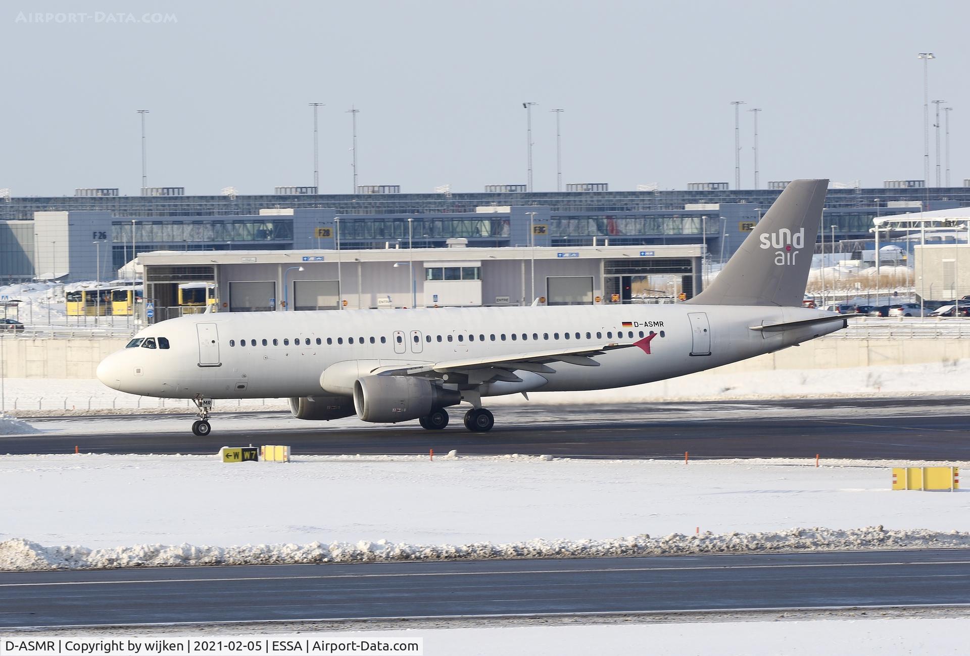 D-ASMR, 2005 Airbus A320-214 C/N 2619, Taxiway W