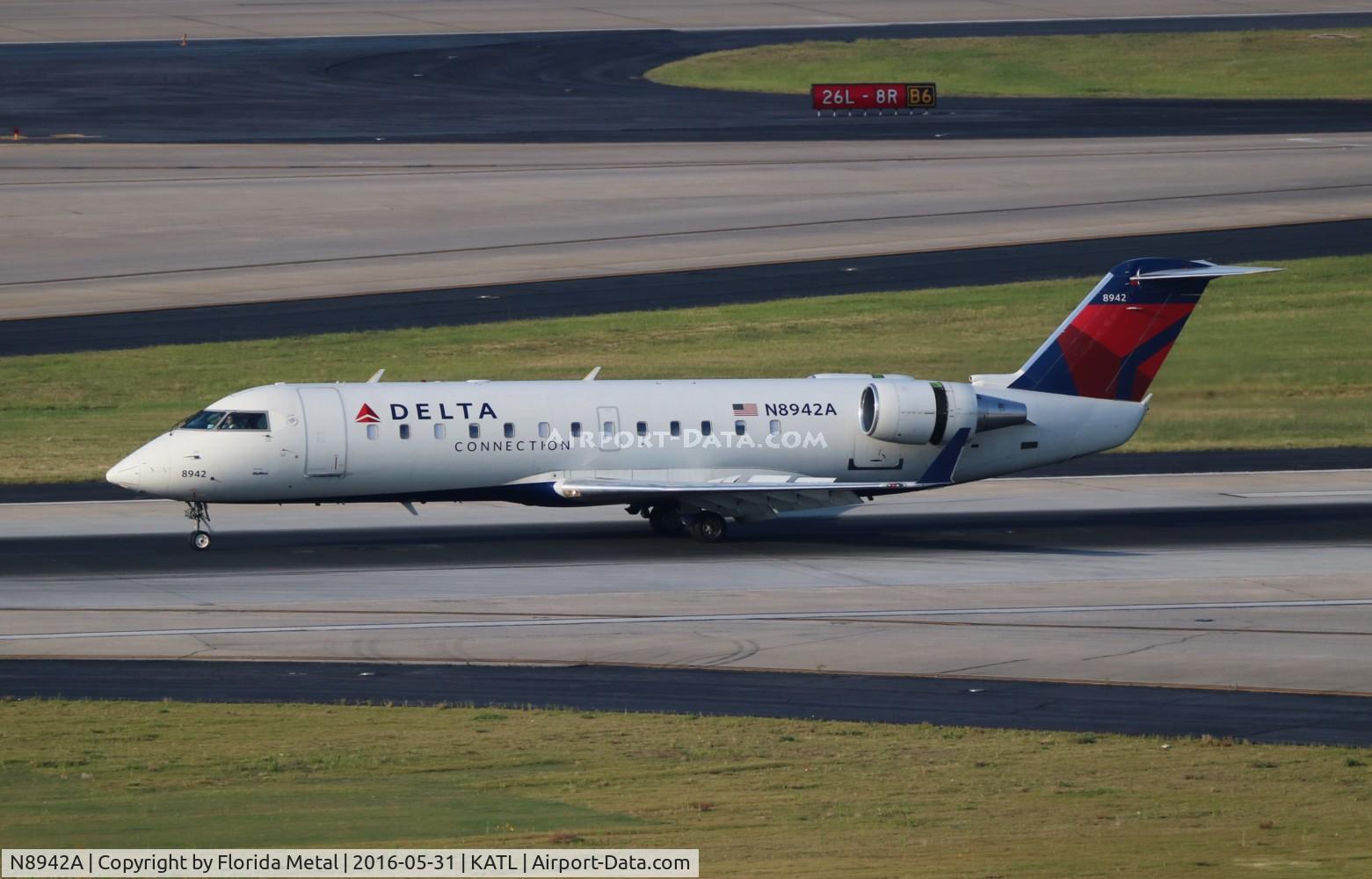 N8942A, 2004 Bombardier CRJ-200 (CL-600-2B19) C/N 7942, ATL spotting 2016