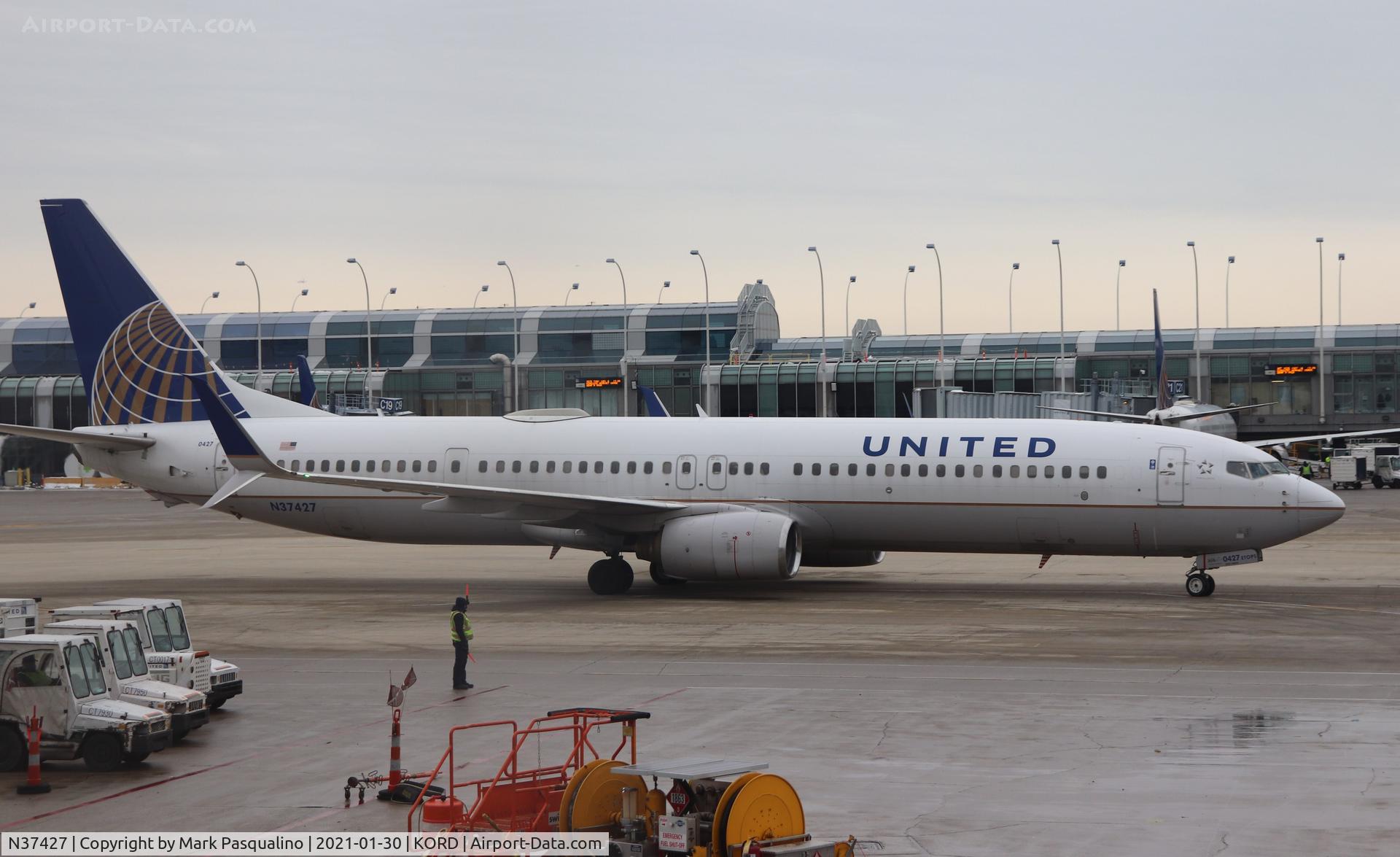 N37427, 2008 Boeing 737-924/ER C/N 37097, Boeing 737-924/ER
