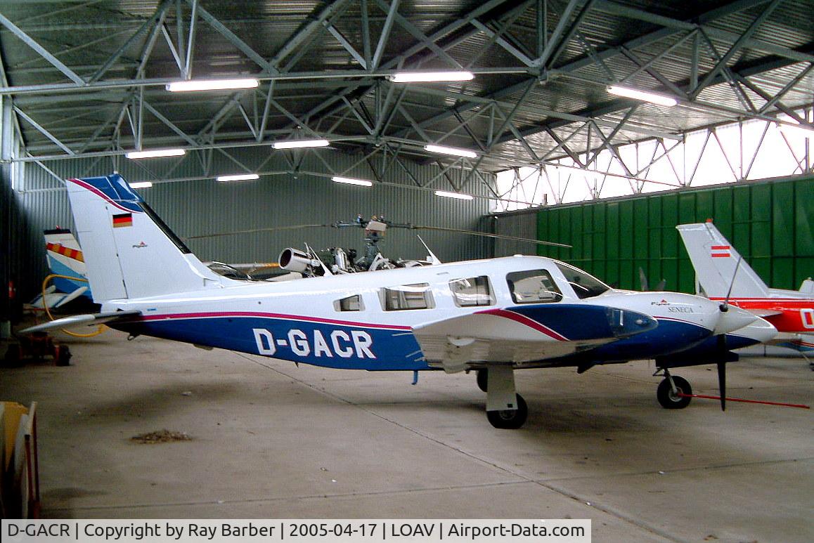 D-GACR, Piper PA-34-220T Seneca III C/N 34-8133215, D-GACR   Piper PA-34-220T Seneca III  [34-8133215] Bad Voslau~OE 17/04/2005