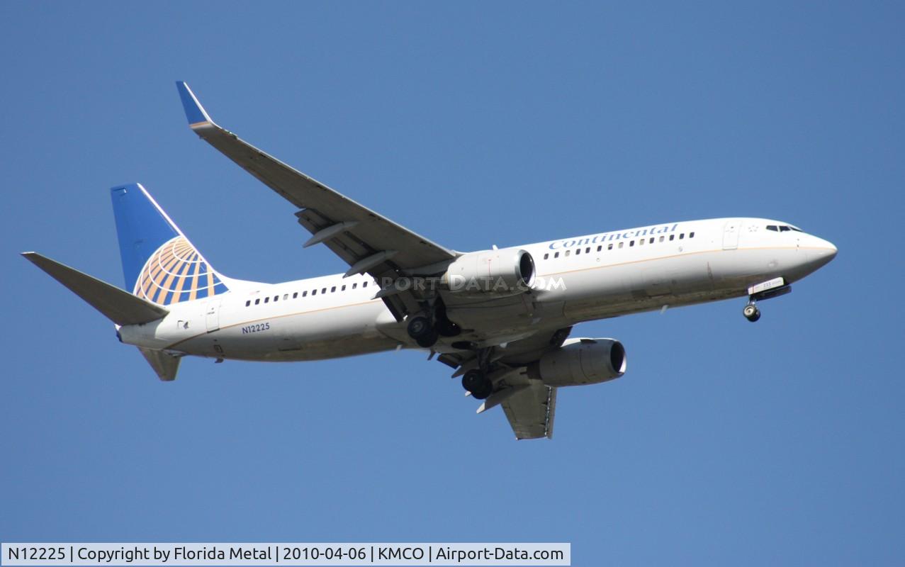 N12225, 1998 Boeing 737-824 C/N 28934, MCO spotting 2010