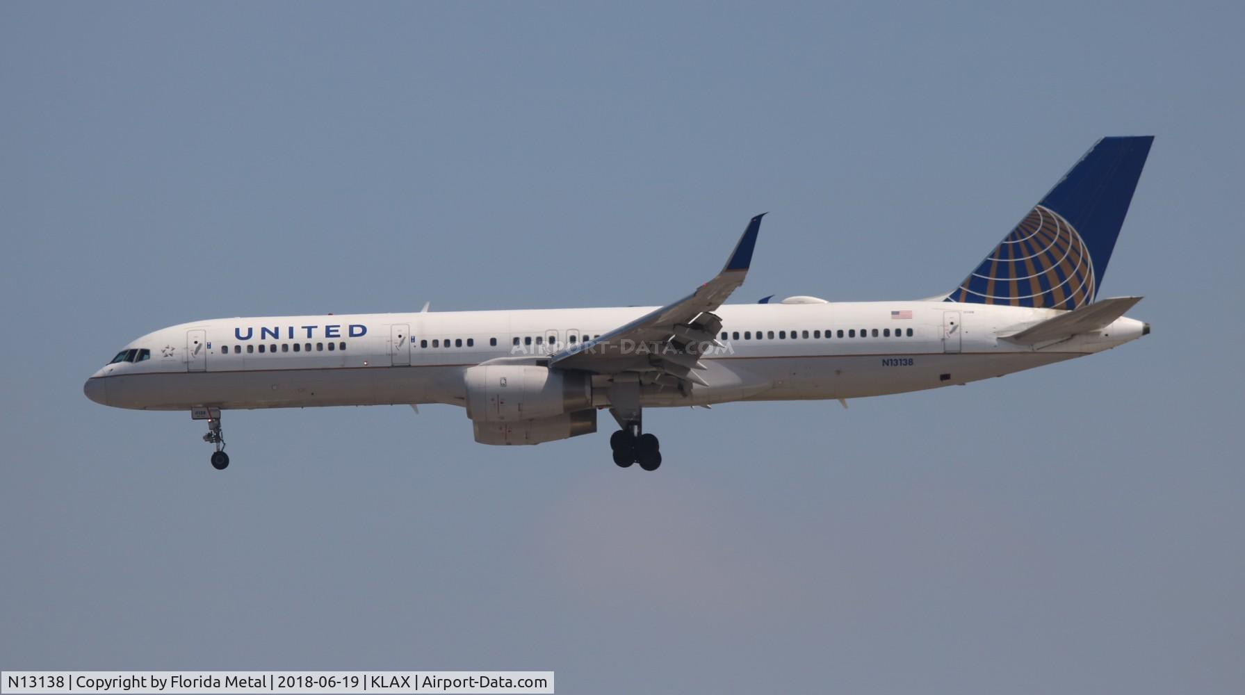 N13138, 1999 Boeing 757-224 C/N 30351, LAX spotting 2018