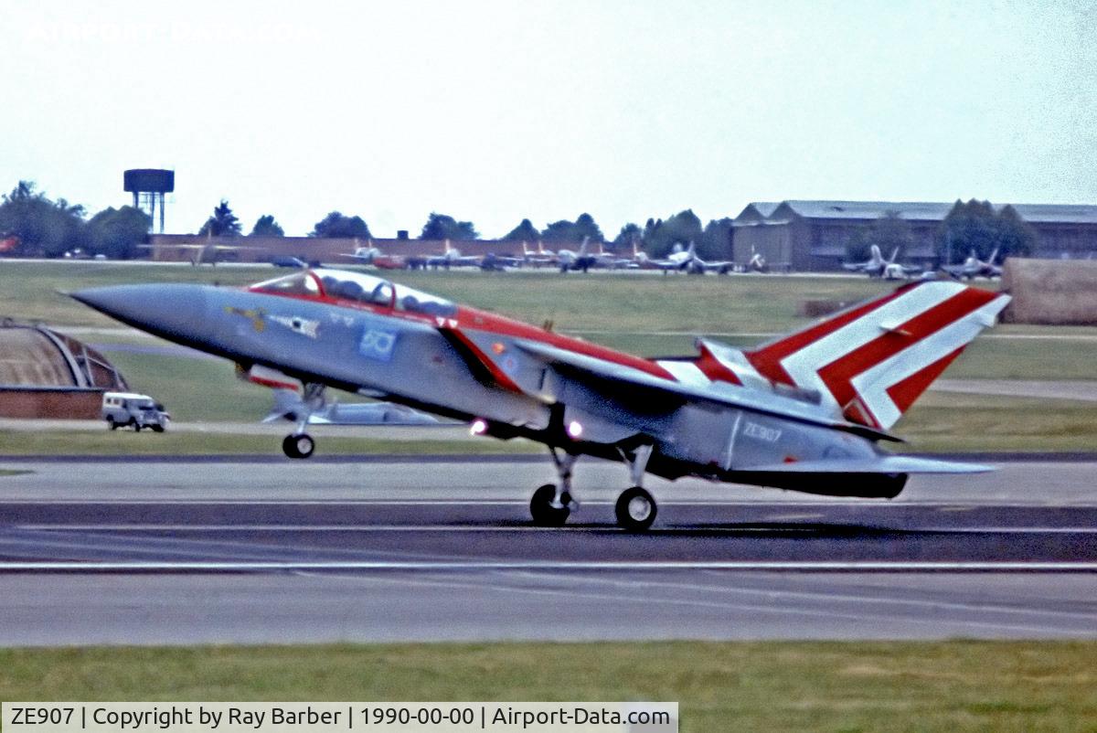 ZE907, 1989 Panavia Tornado F.3 C/N AS098/765/2126, ZE907   BAe/Panavia Tornado F.3 [AS098] (Royal Air Force) (Place & Date unknown) @ 1990